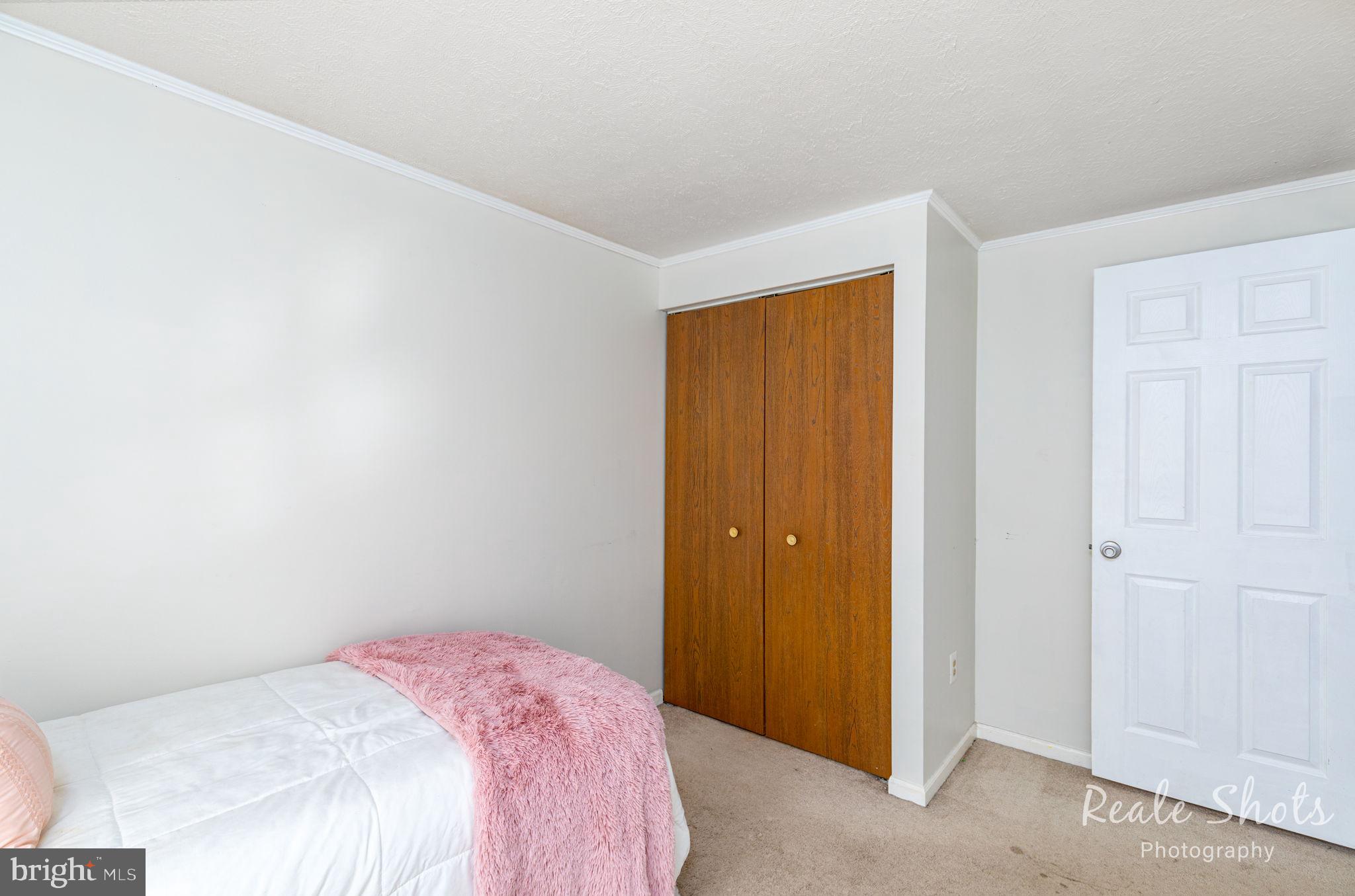 RIVERSIDE - Residential