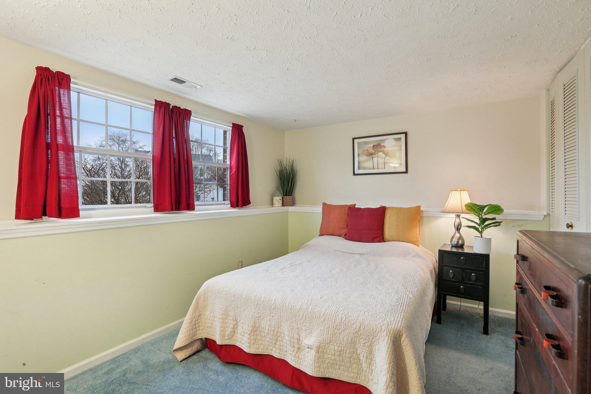 VILLAGE OF BYNUM RUN - Residential