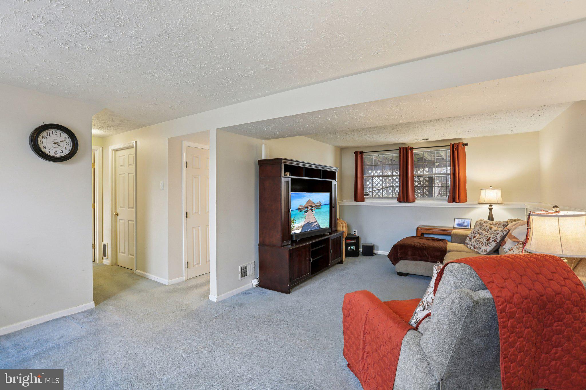 VILLAGE OF BYNUM RUN - Residential