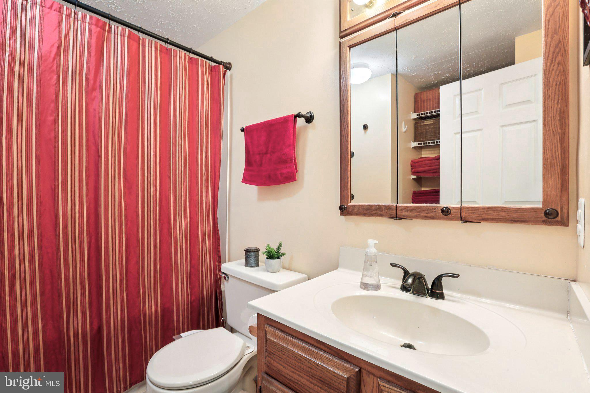 VILLAGE OF BYNUM RUN - Residential