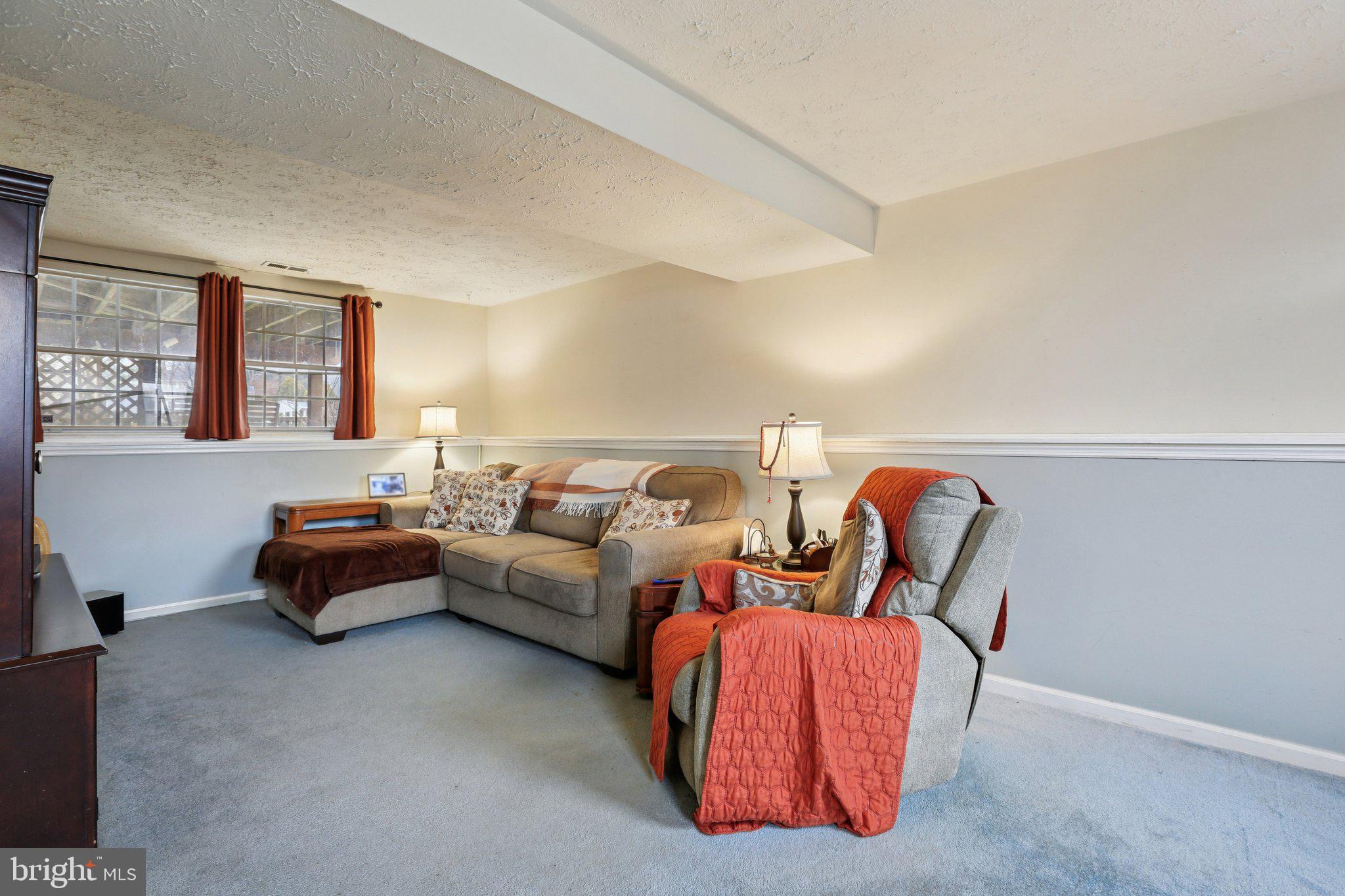 VILLAGE OF BYNUM RUN - Residential