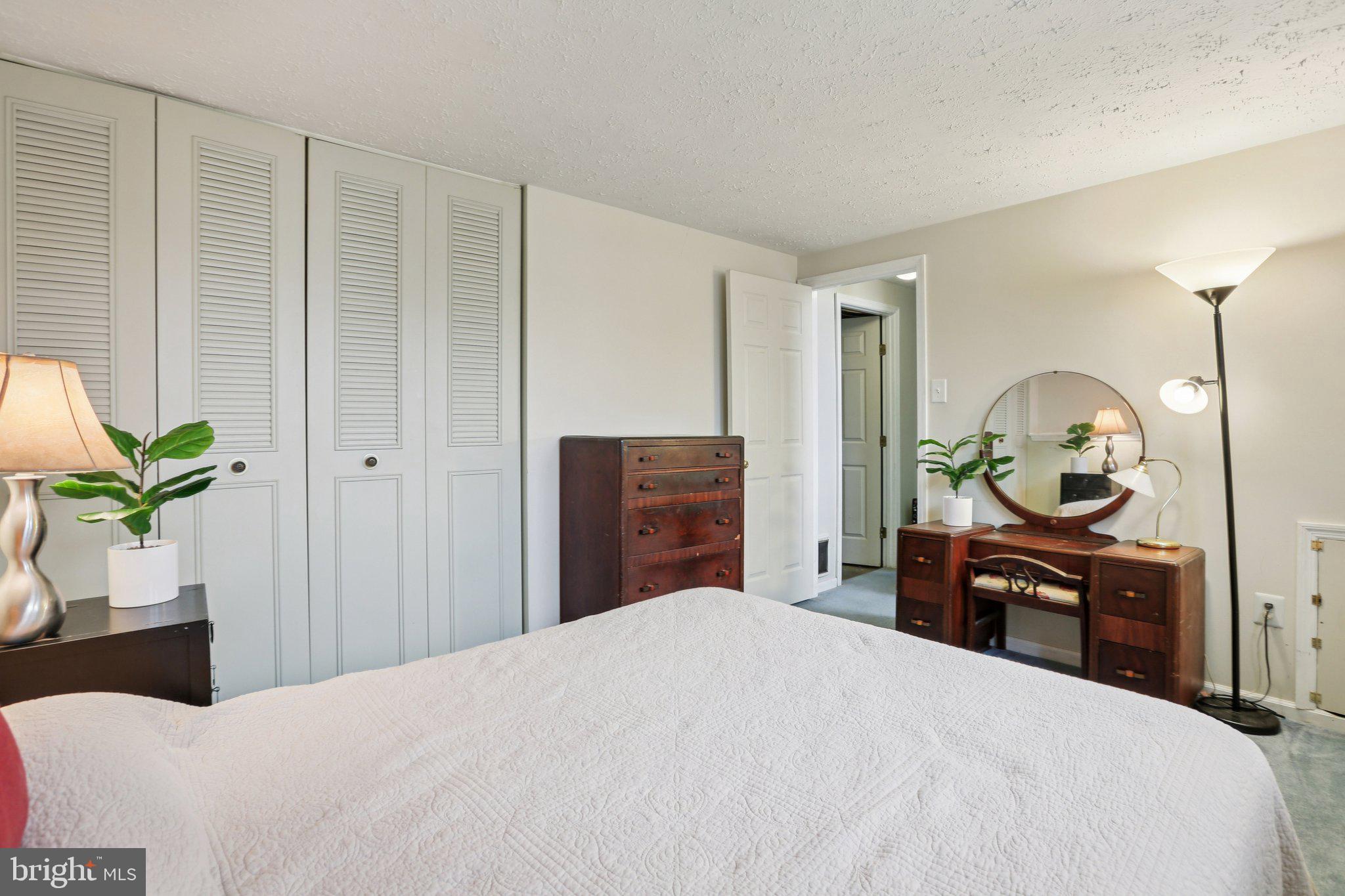 VILLAGE OF BYNUM RUN - Residential