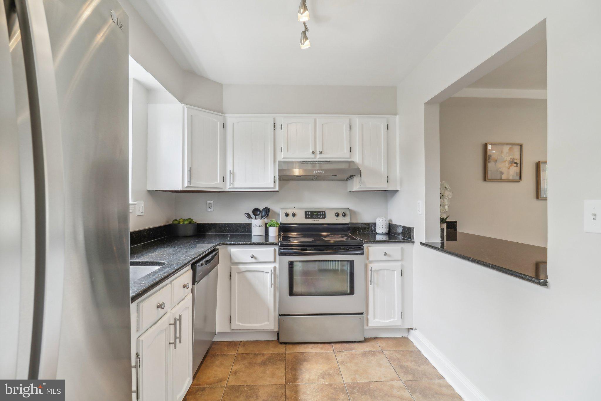 KENWOOD TOWERS - Residential