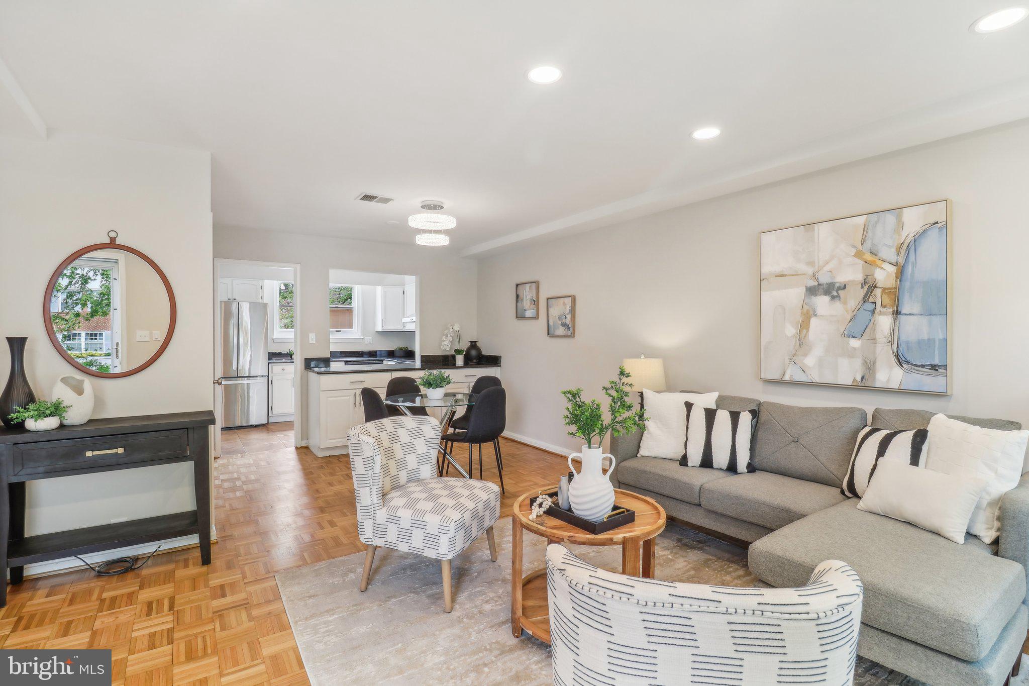 KENWOOD TOWERS - Residential