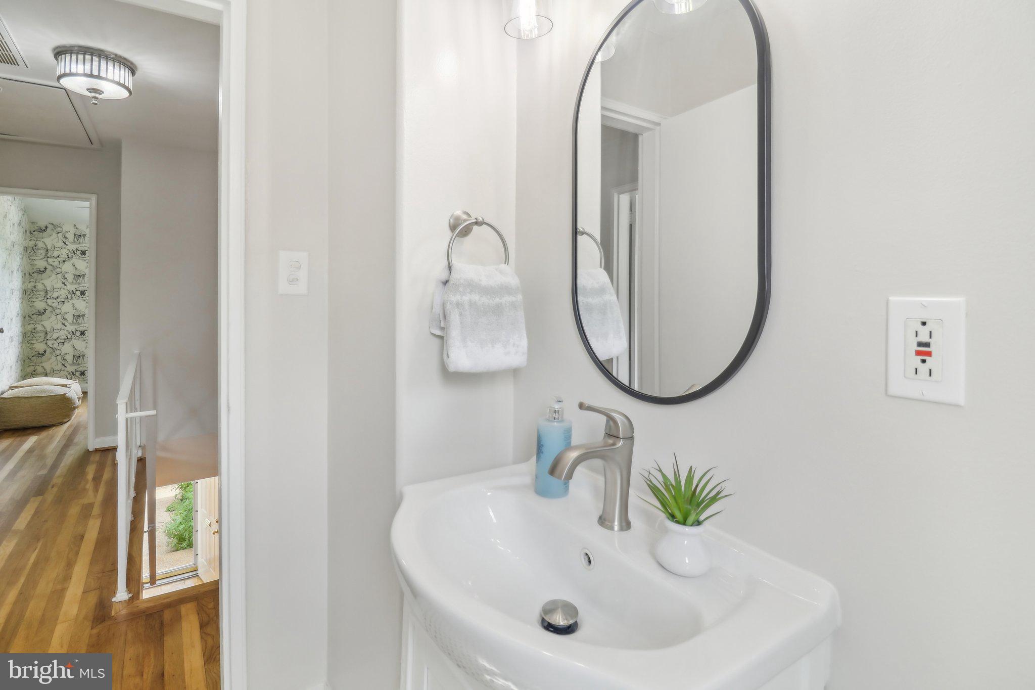 KENWOOD TOWERS - Residential