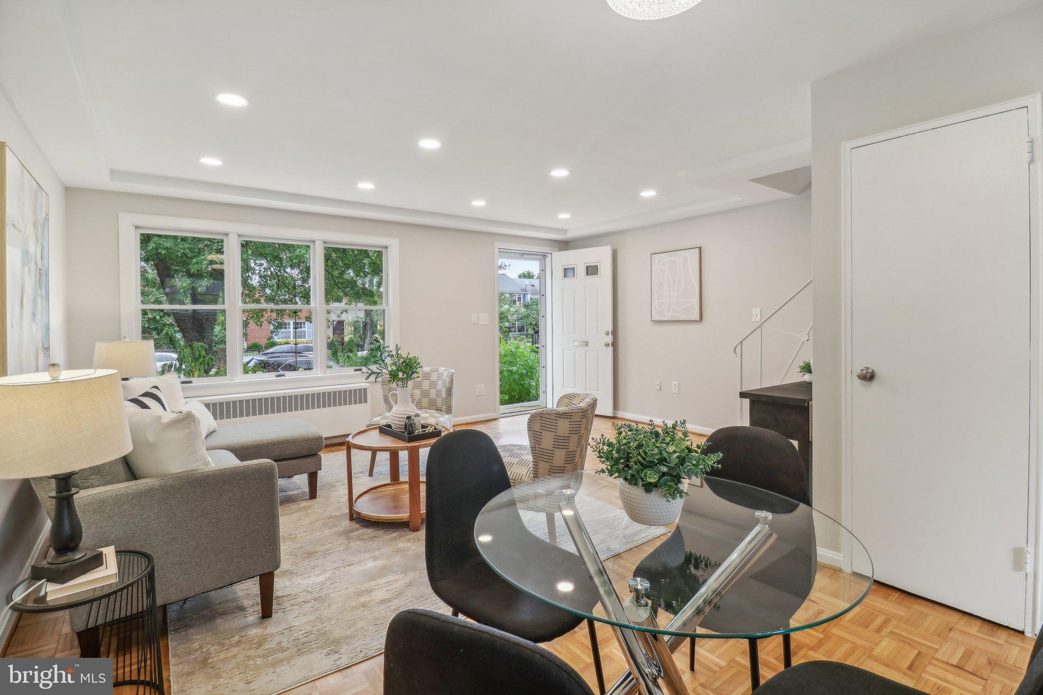 KENWOOD TOWERS - Residential