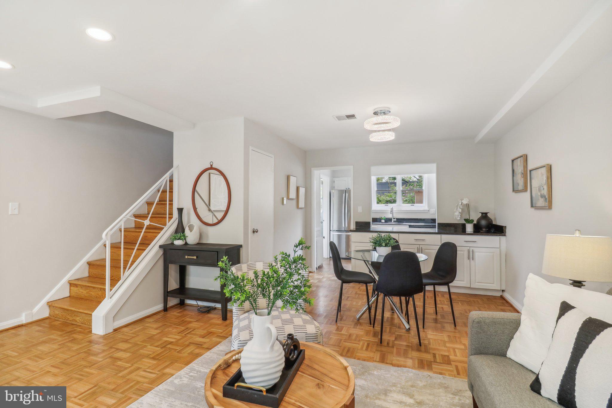 KENWOOD TOWERS - Residential