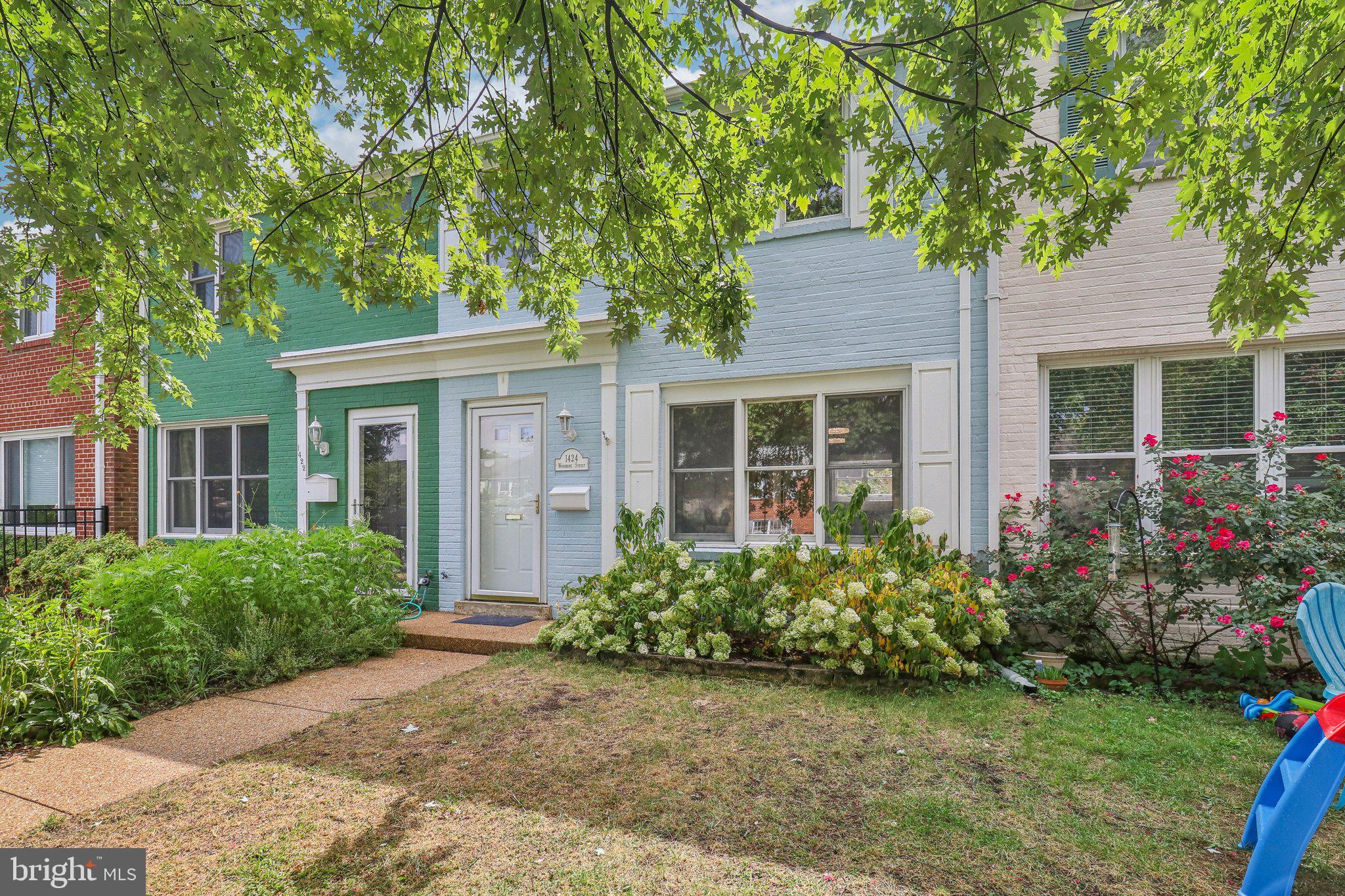 KENWOOD TOWERS - Residential