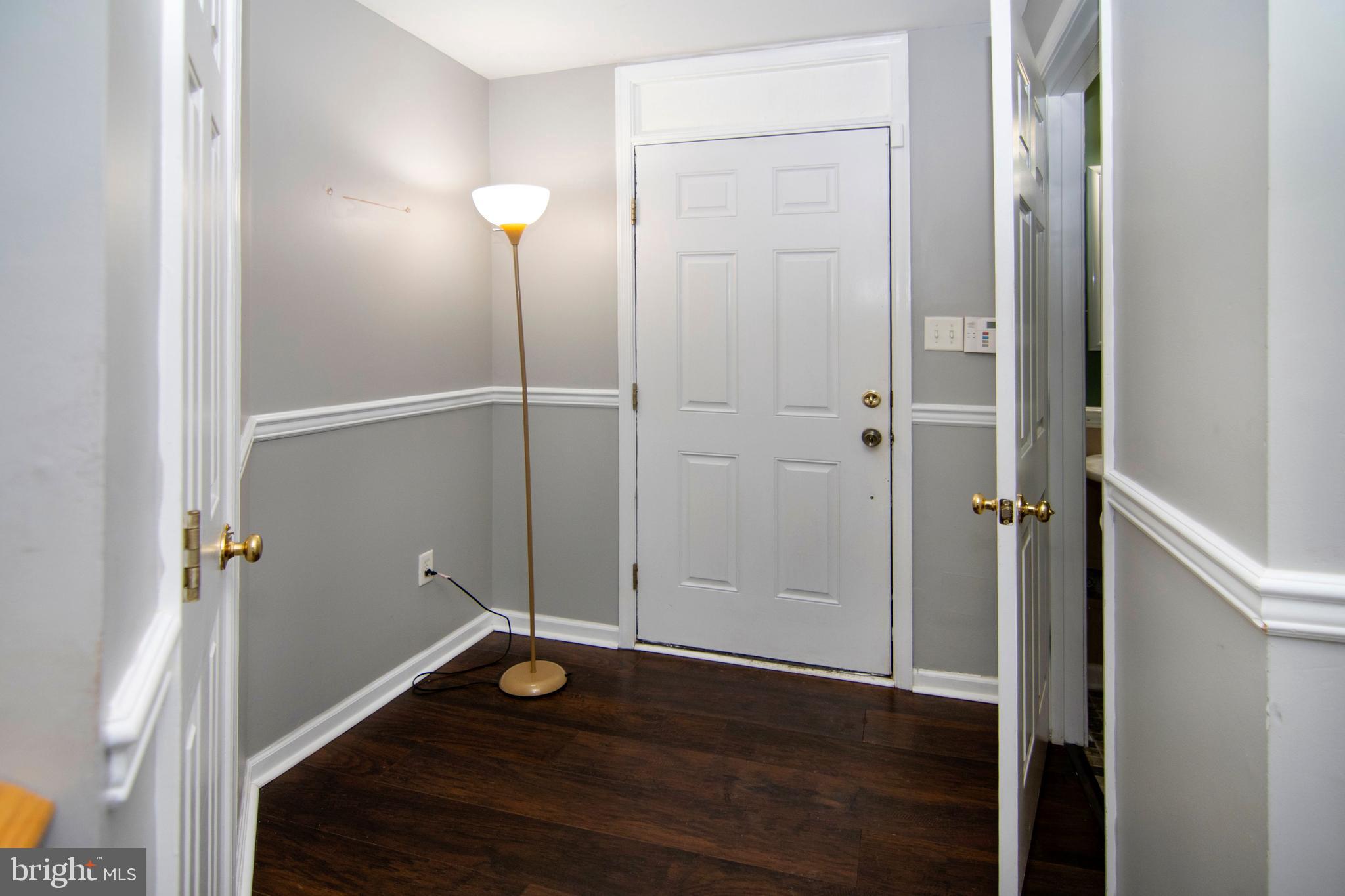 100 COLTS NECK DRIVE