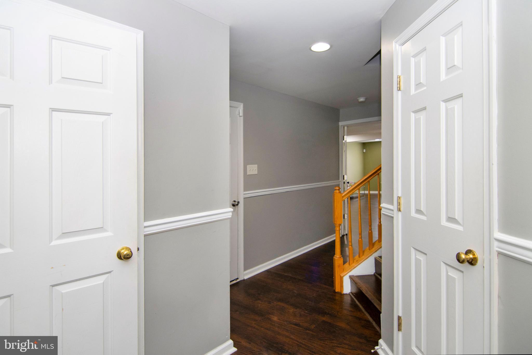 100 COLTS NECK DRIVE