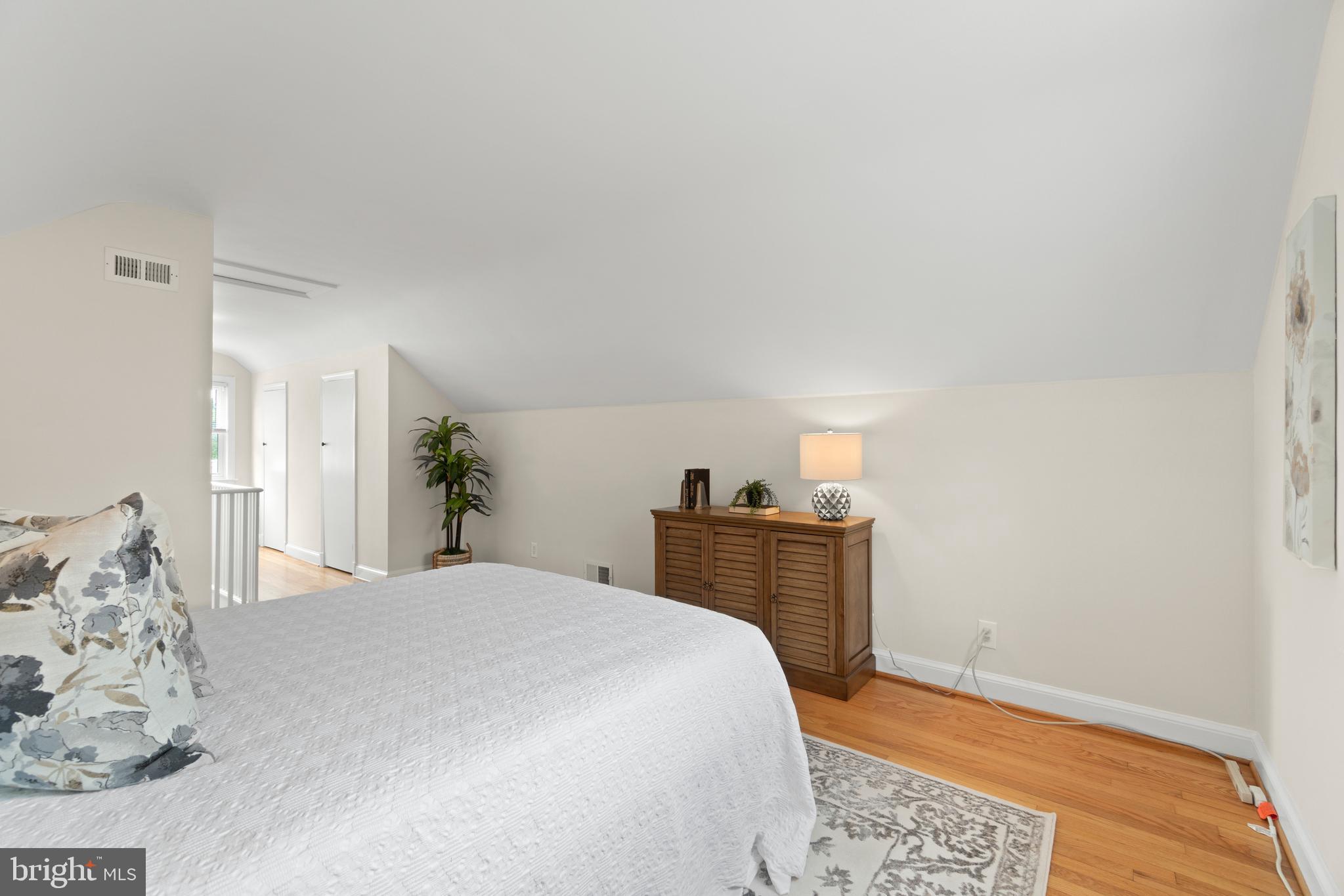 MEMORIAL HEIGHTS - Residential Lease