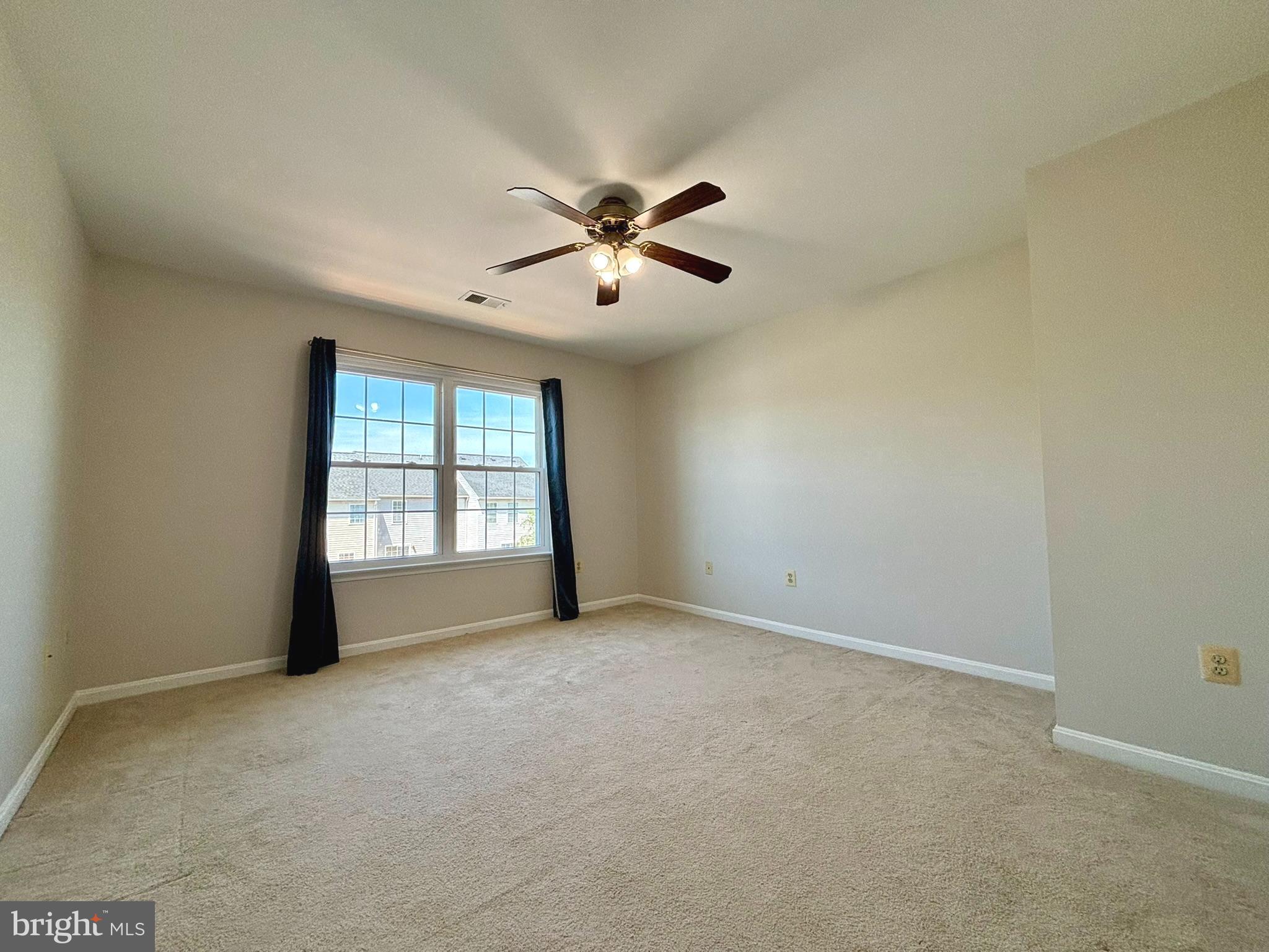 GROVEWOOD - Residential Lease