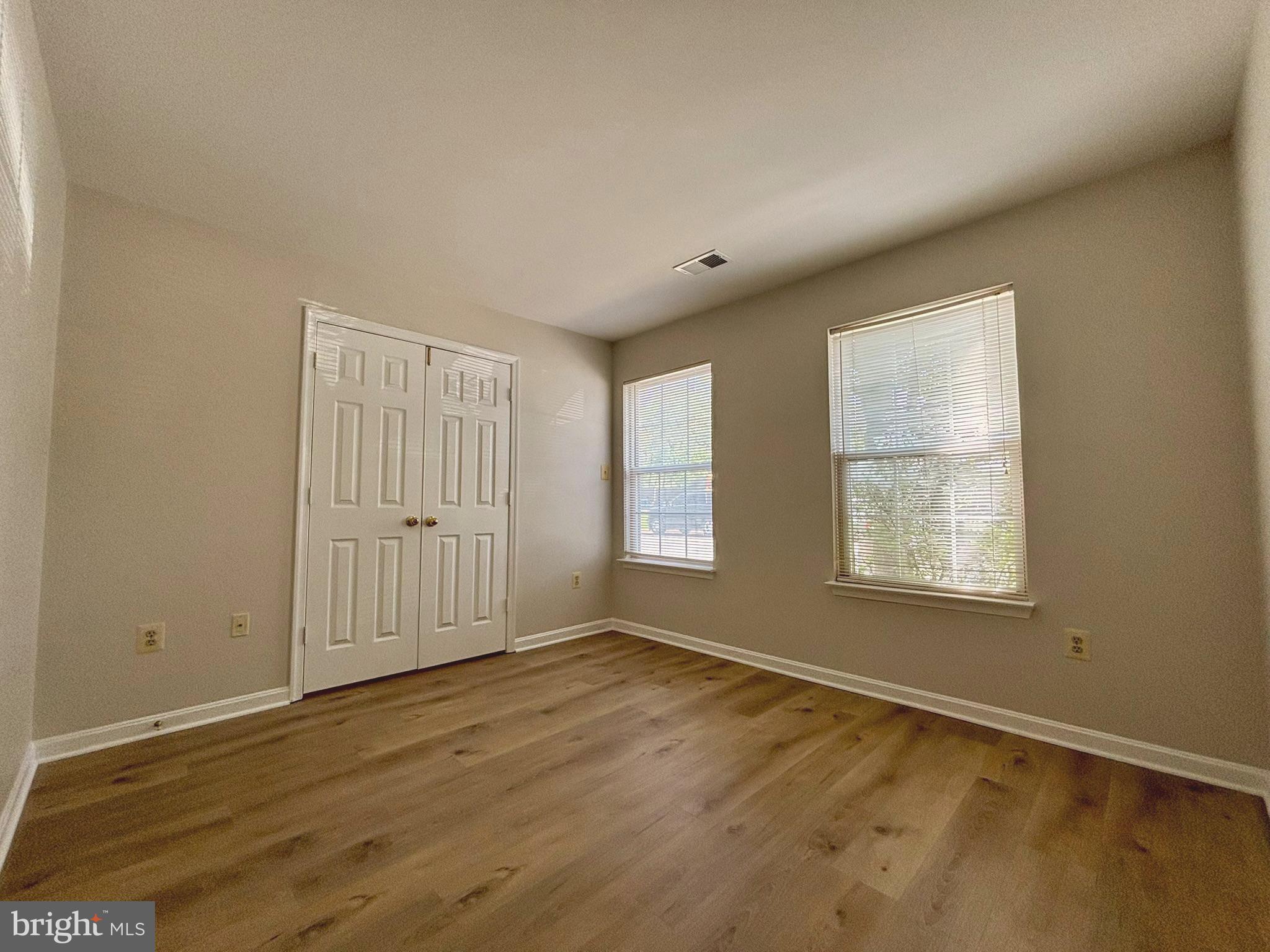 GROVEWOOD - Residential Lease