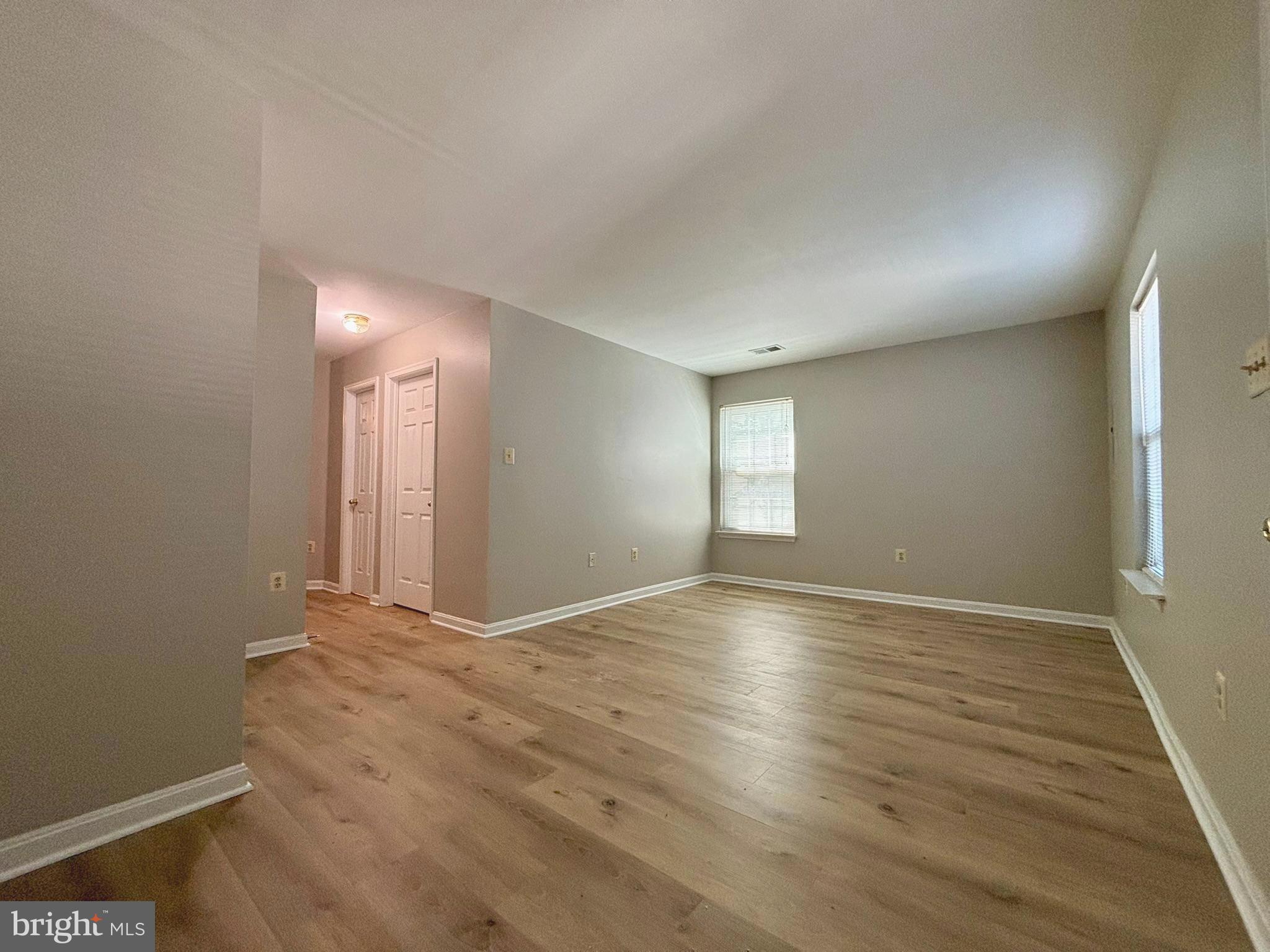 GROVEWOOD - Residential Lease