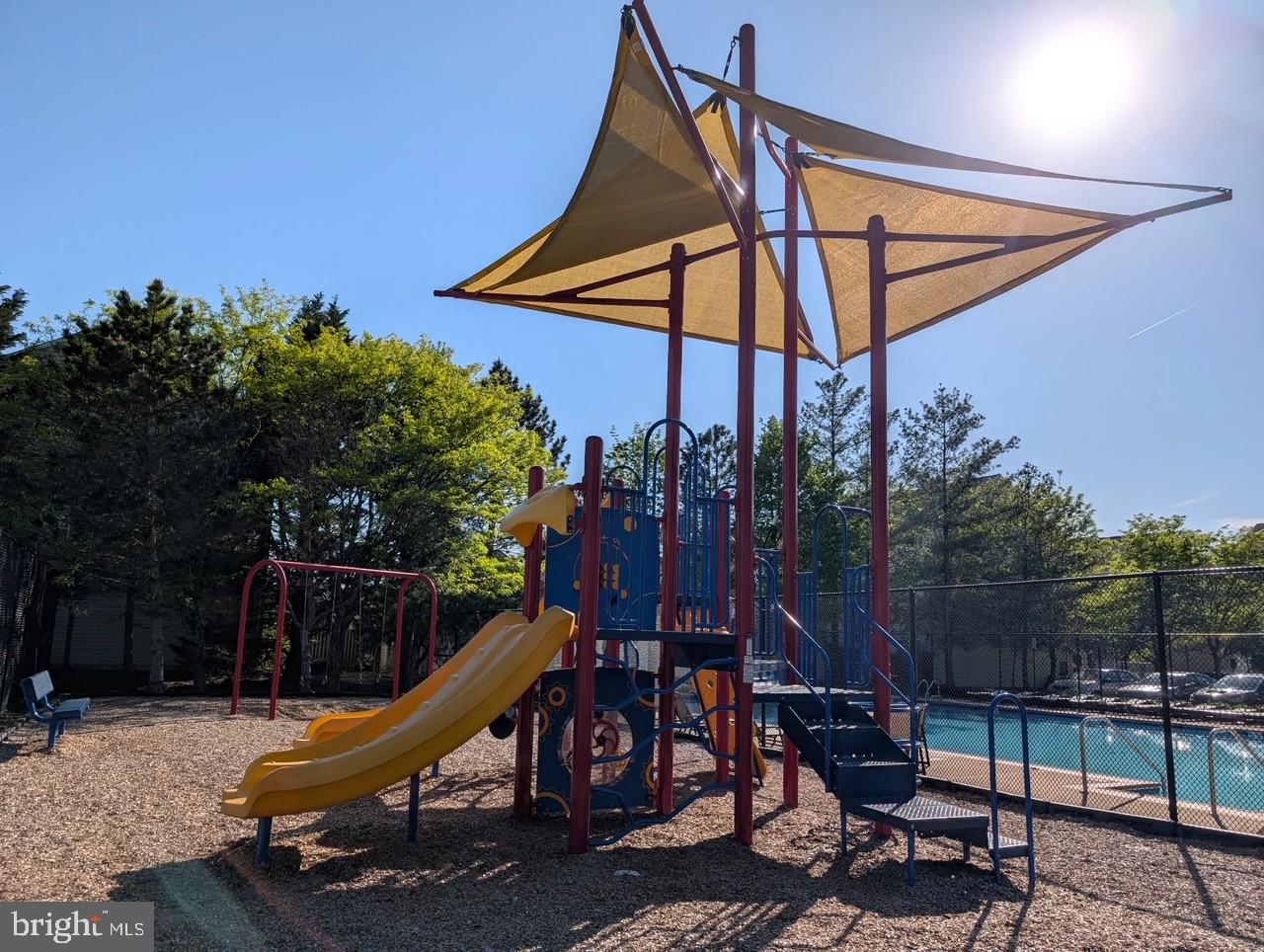 GROVEWOOD - Residential Lease