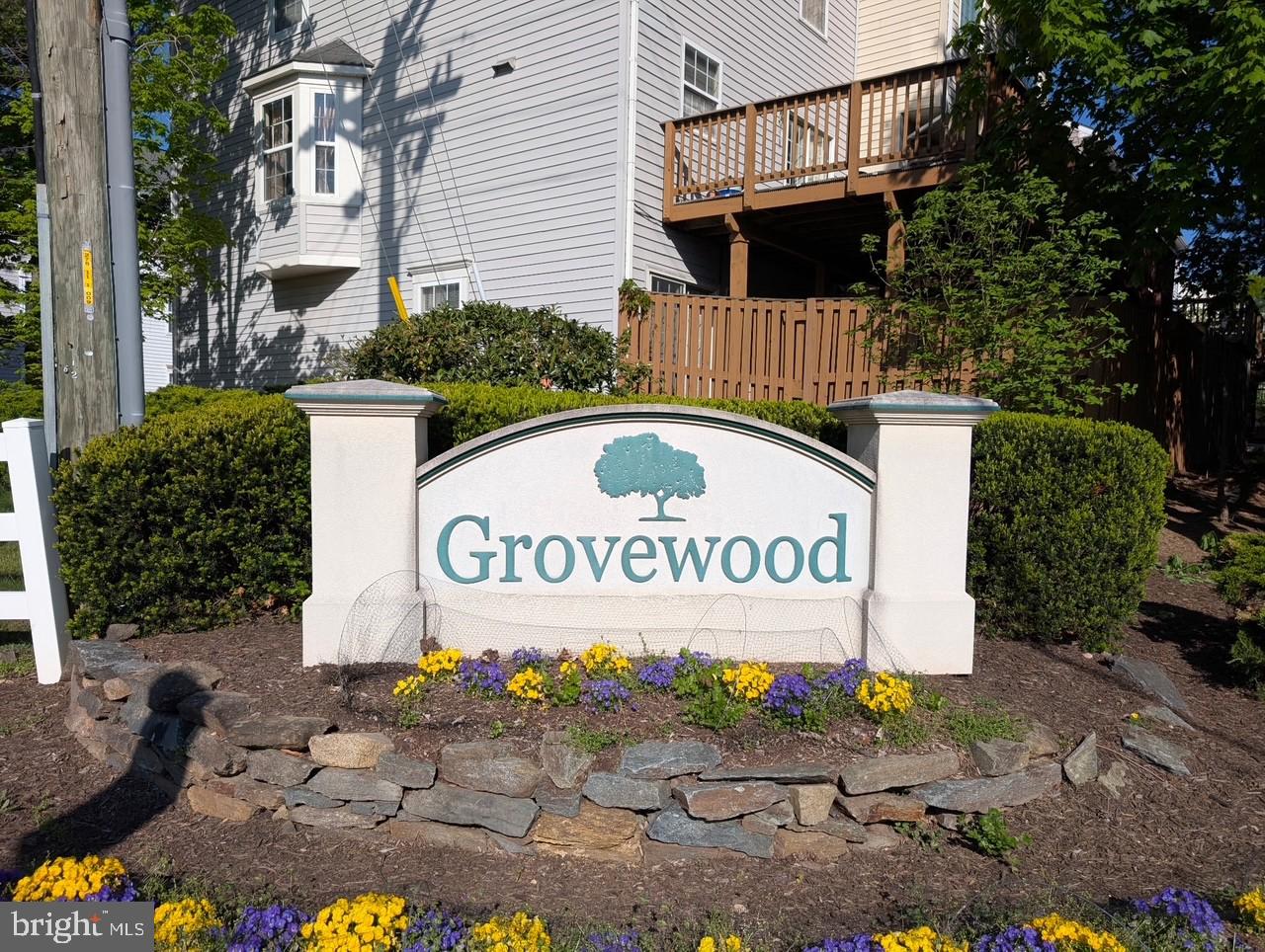 GROVEWOOD - Residential Lease