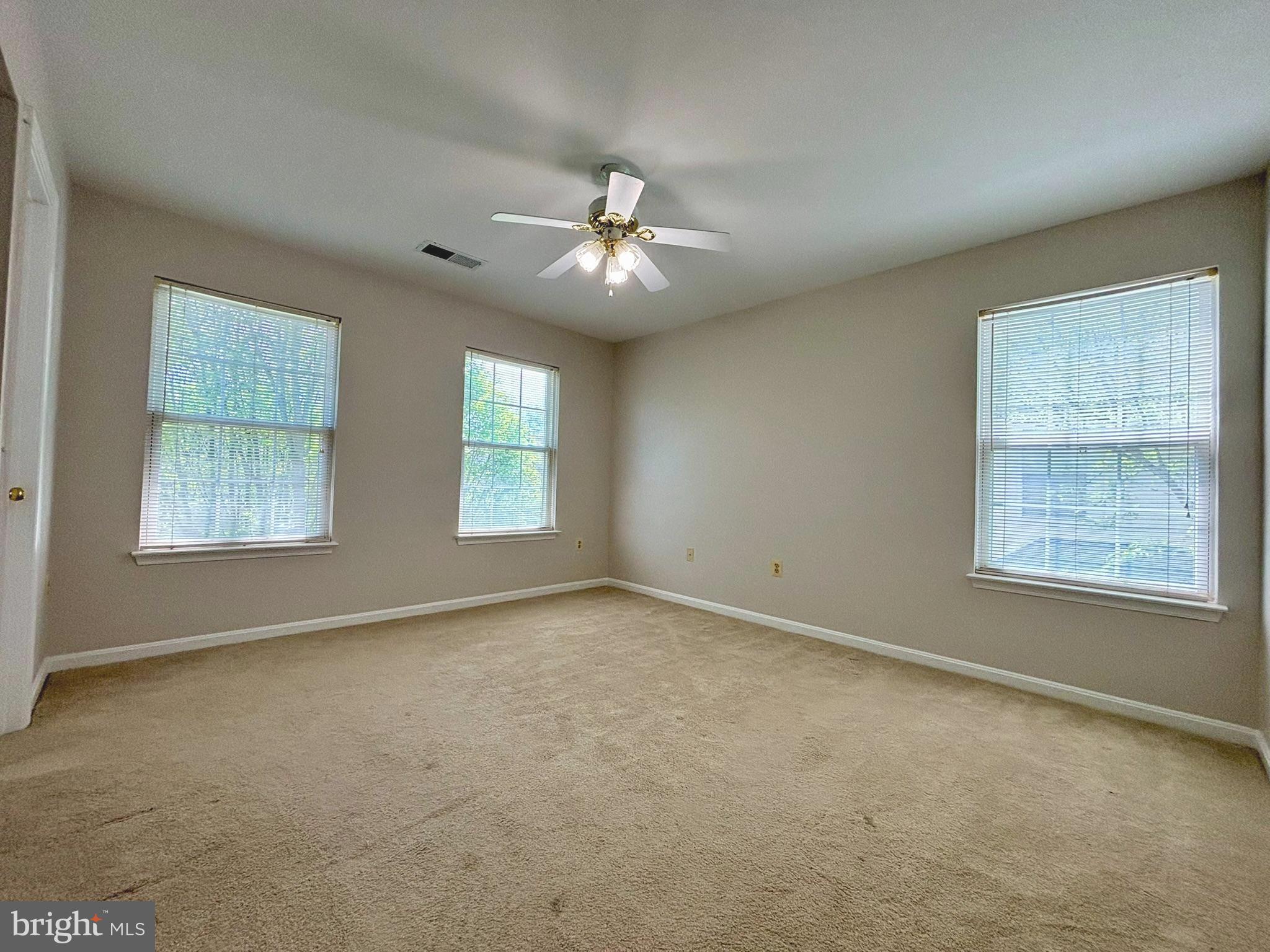 GROVEWOOD - Residential Lease