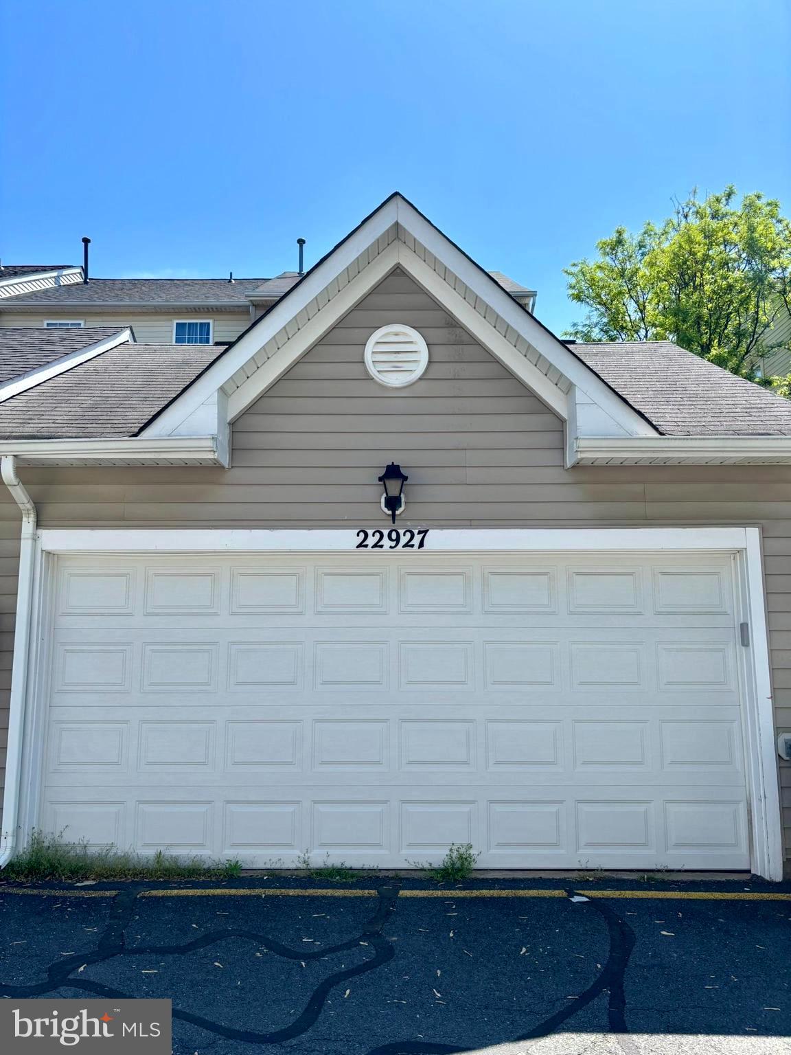 GROVEWOOD - Residential Lease