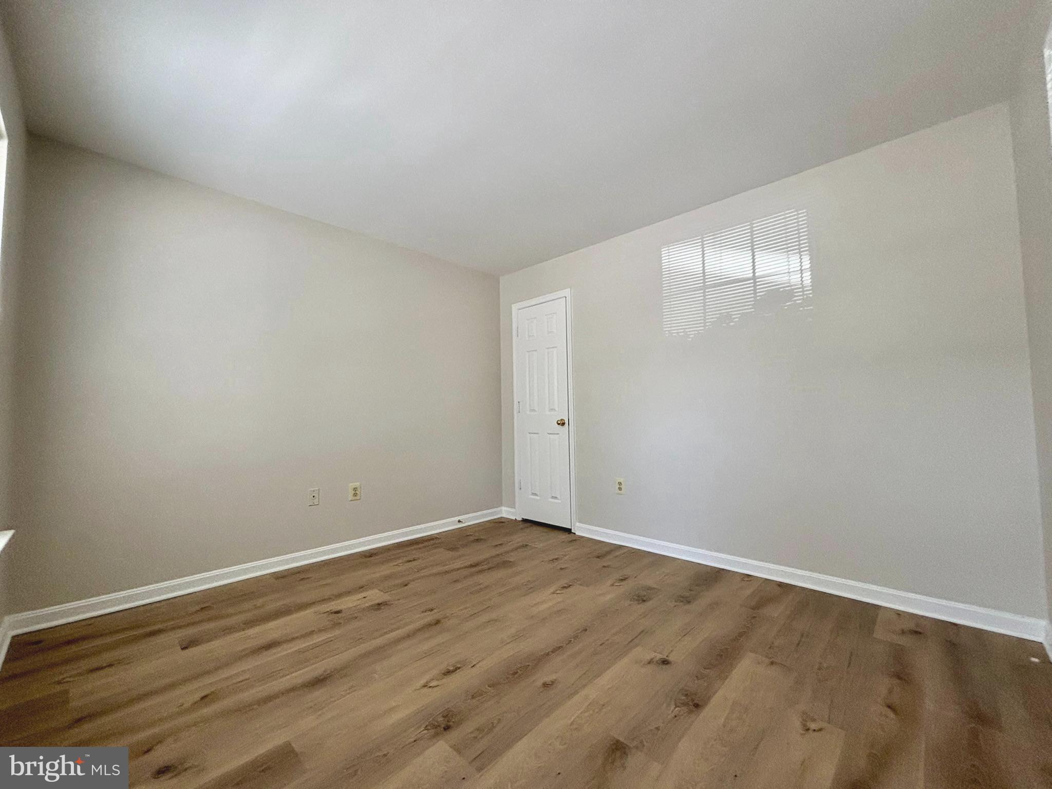 GROVEWOOD - Residential Lease