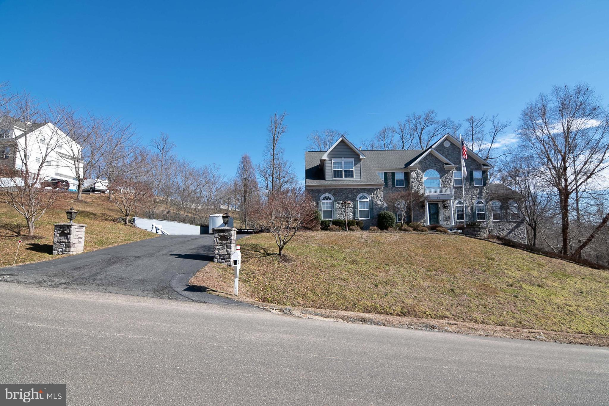 POPLAR HILLS - Residential