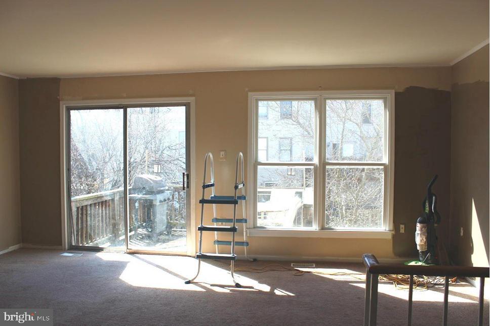 STONINGTON - Residential Lease