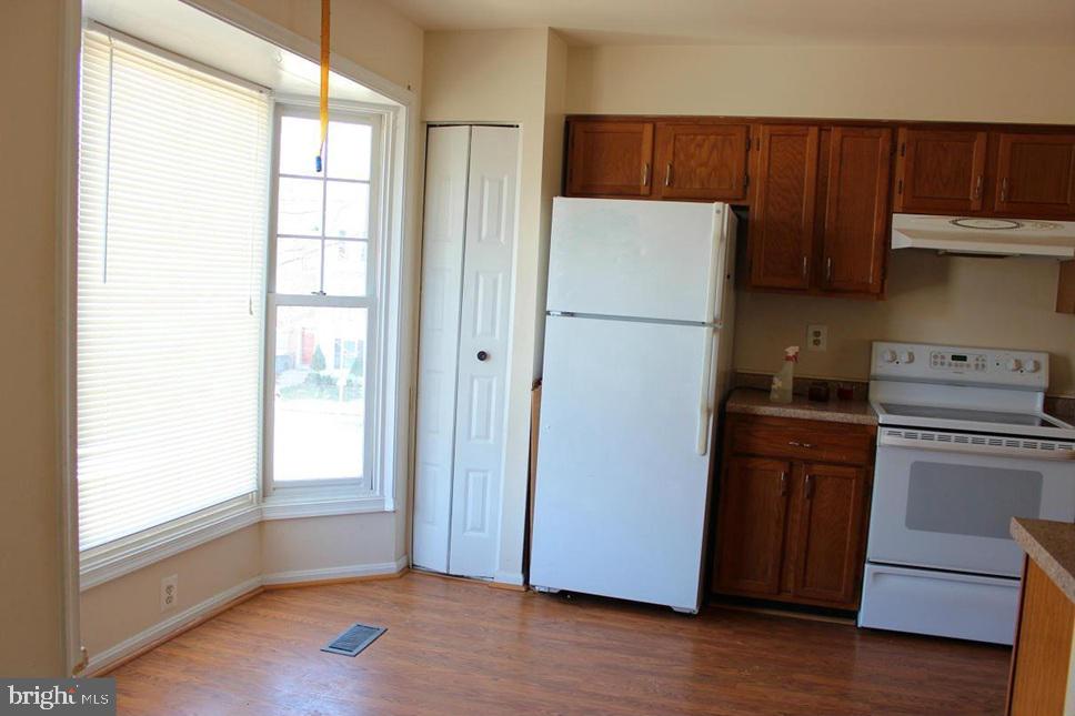 STONINGTON - Residential Lease