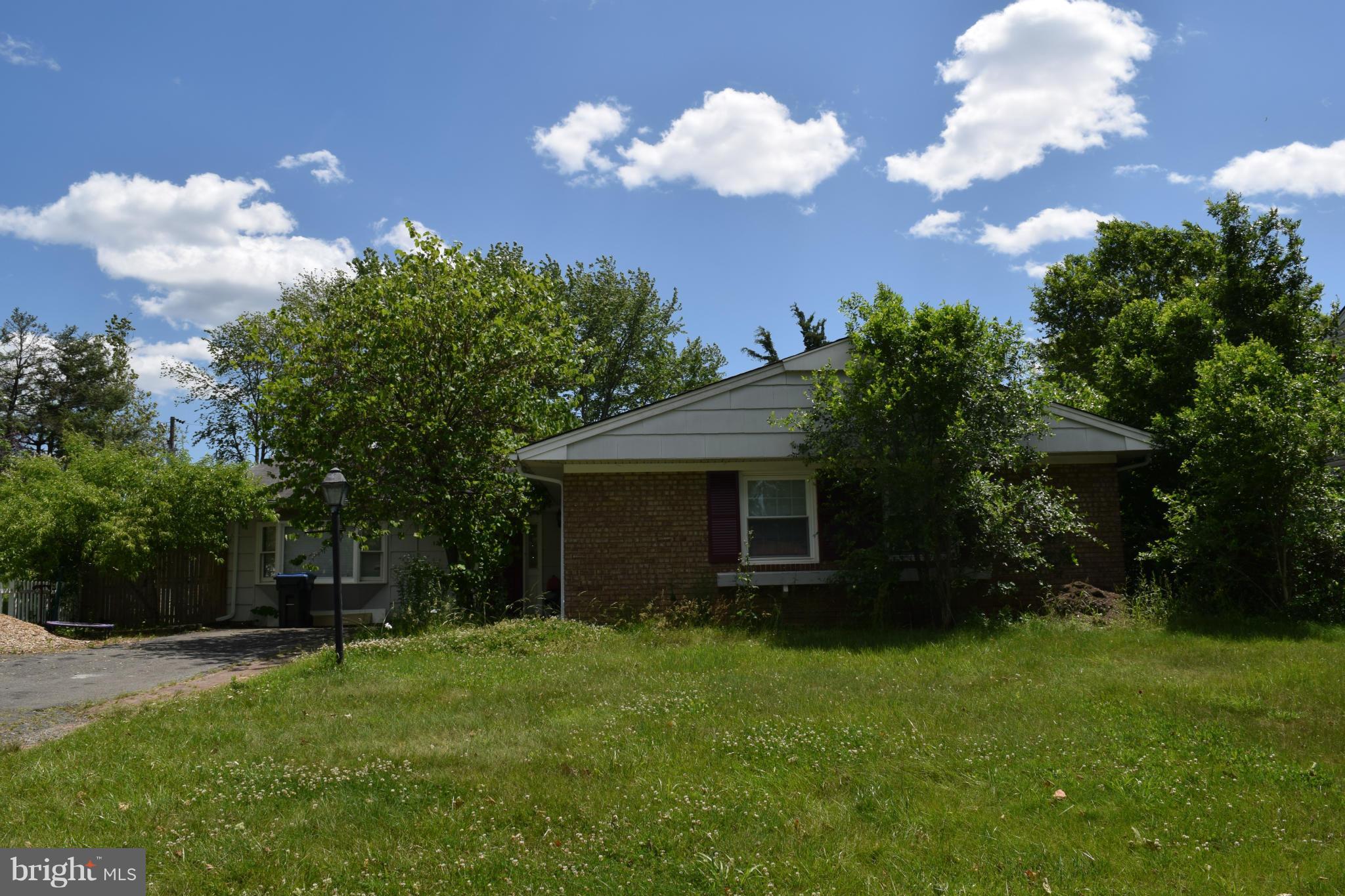 GREENBRIAR - Residential Lease