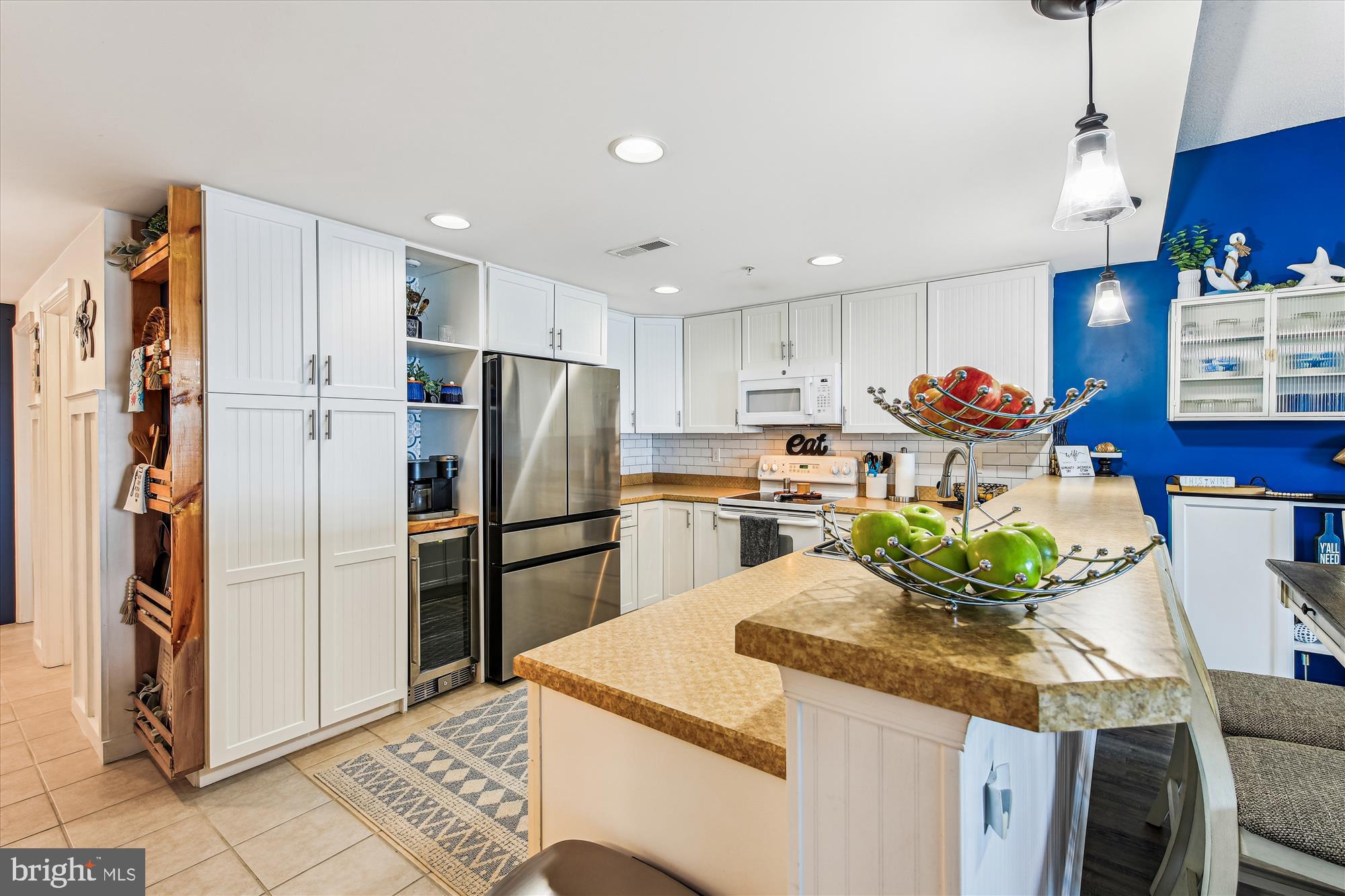 102 WILLIAMS STREET 507