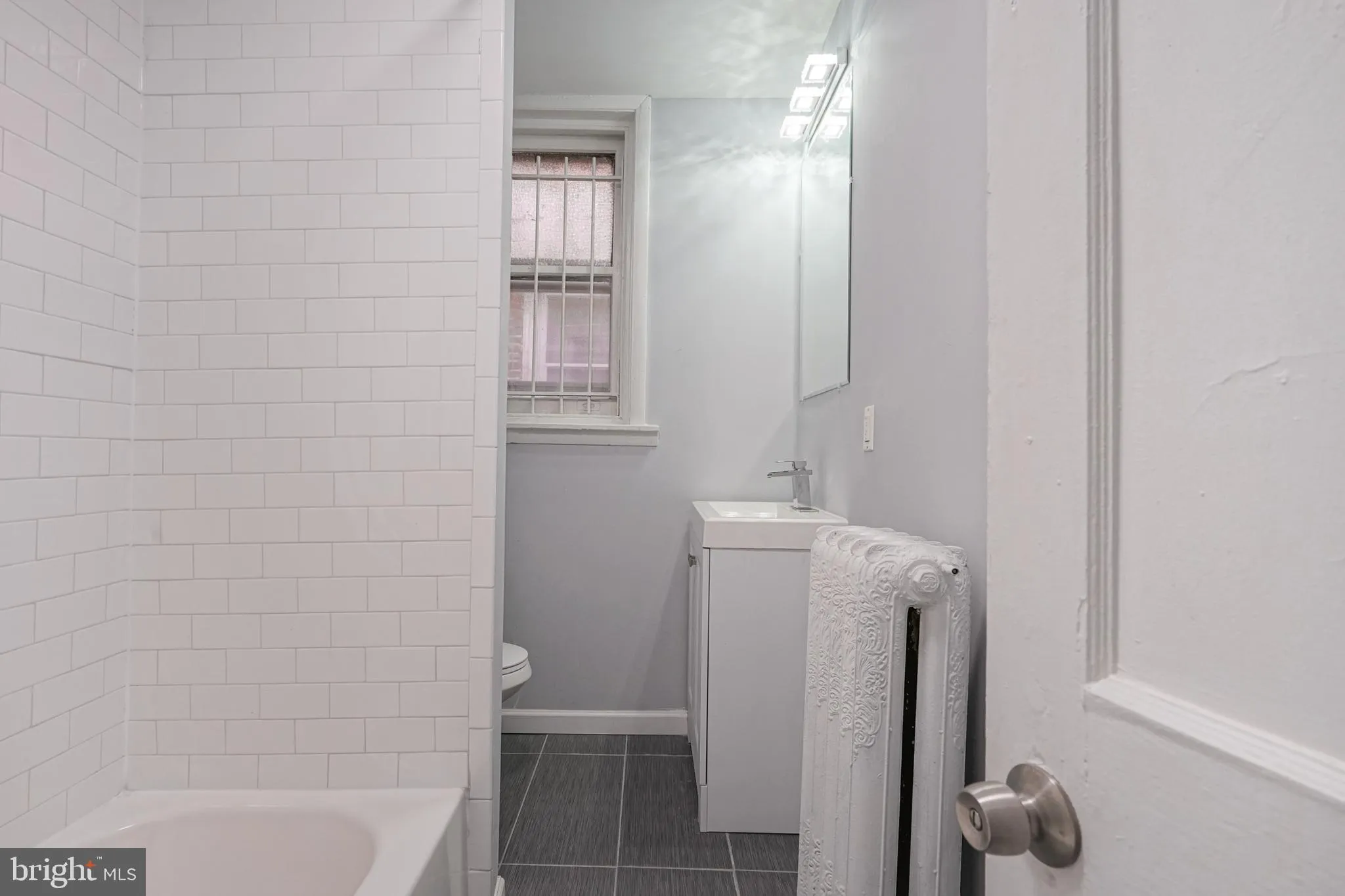 Philadelphia, Pennsylvania 19143, United States, 4 Bedrooms Bedrooms, ,Residential,Active,29973