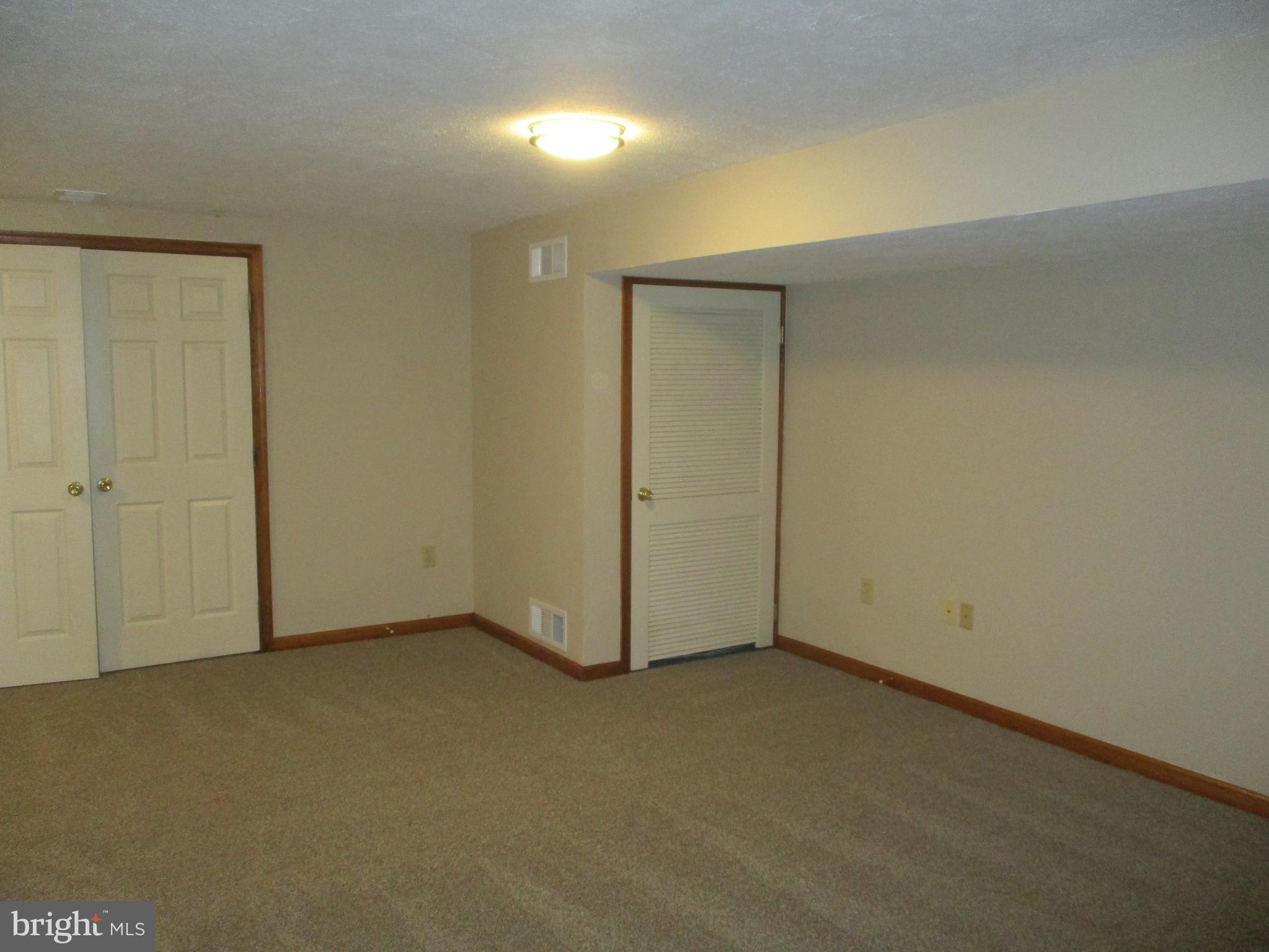 WASHINGTON WOODS - Residential