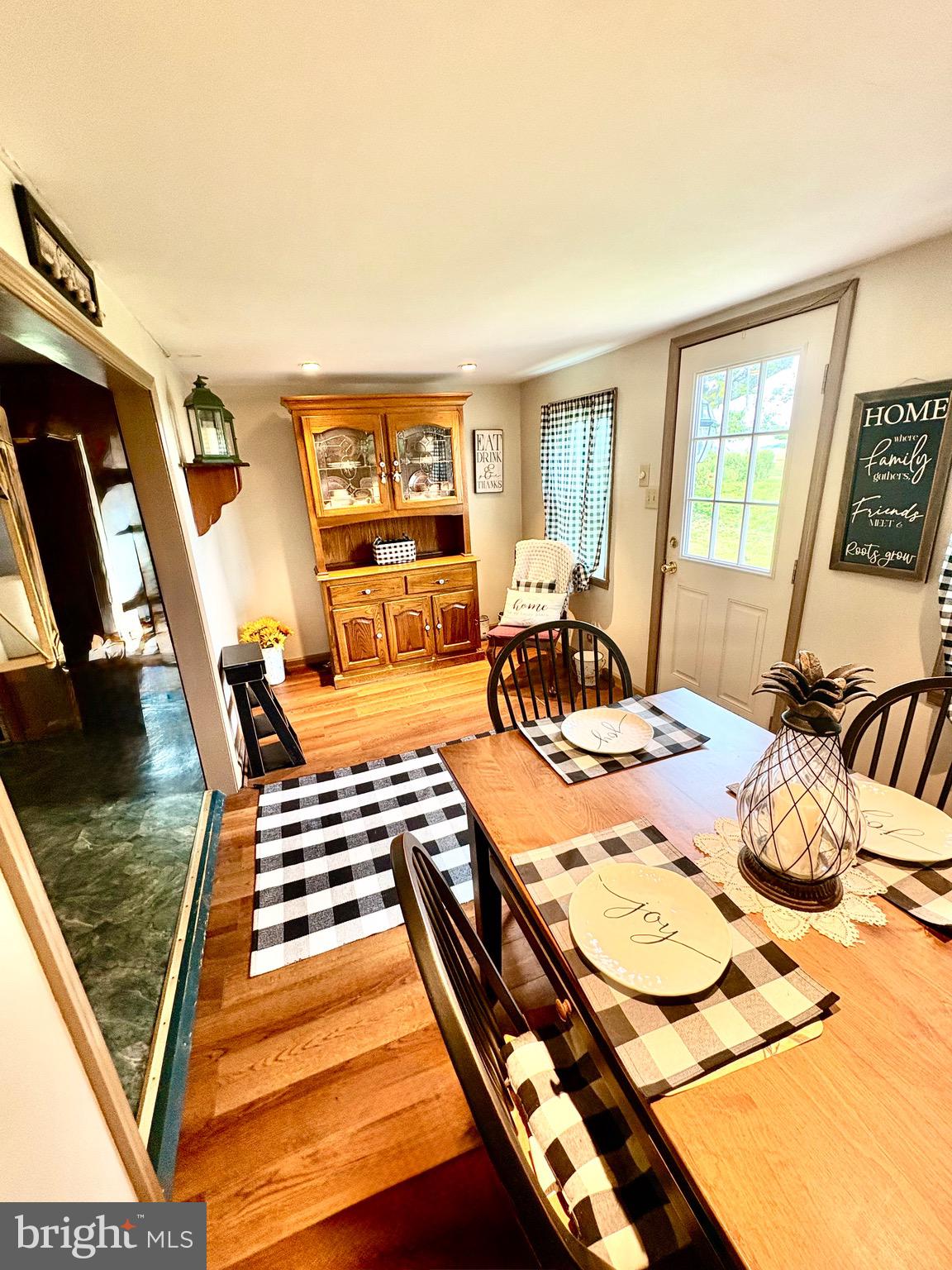 SMITH ISLAND - Residential