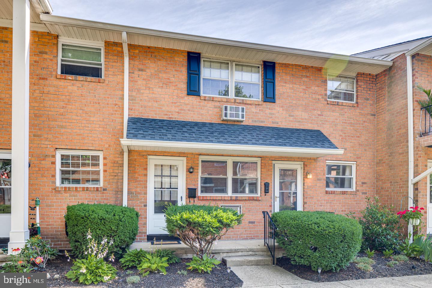 340 WOODLAWN TERRACE F5