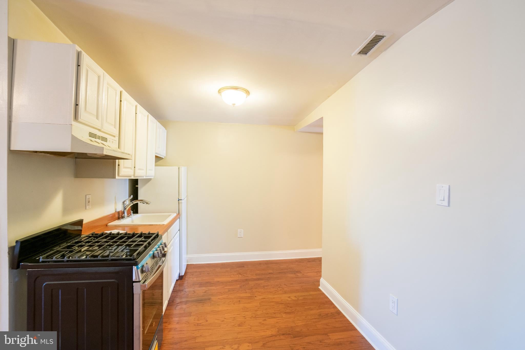 1124 E PASSYUNK AVENUE UNIT 6