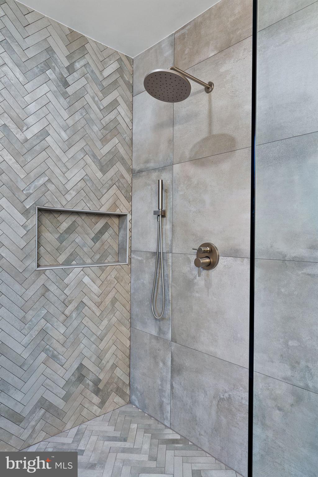 BEECHWOOD - Residential