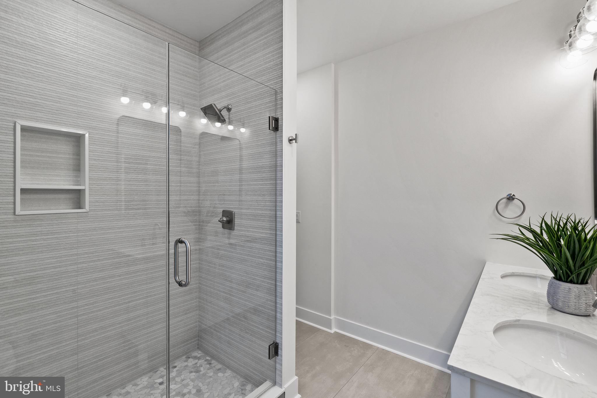 BEECHWOOD - Residential