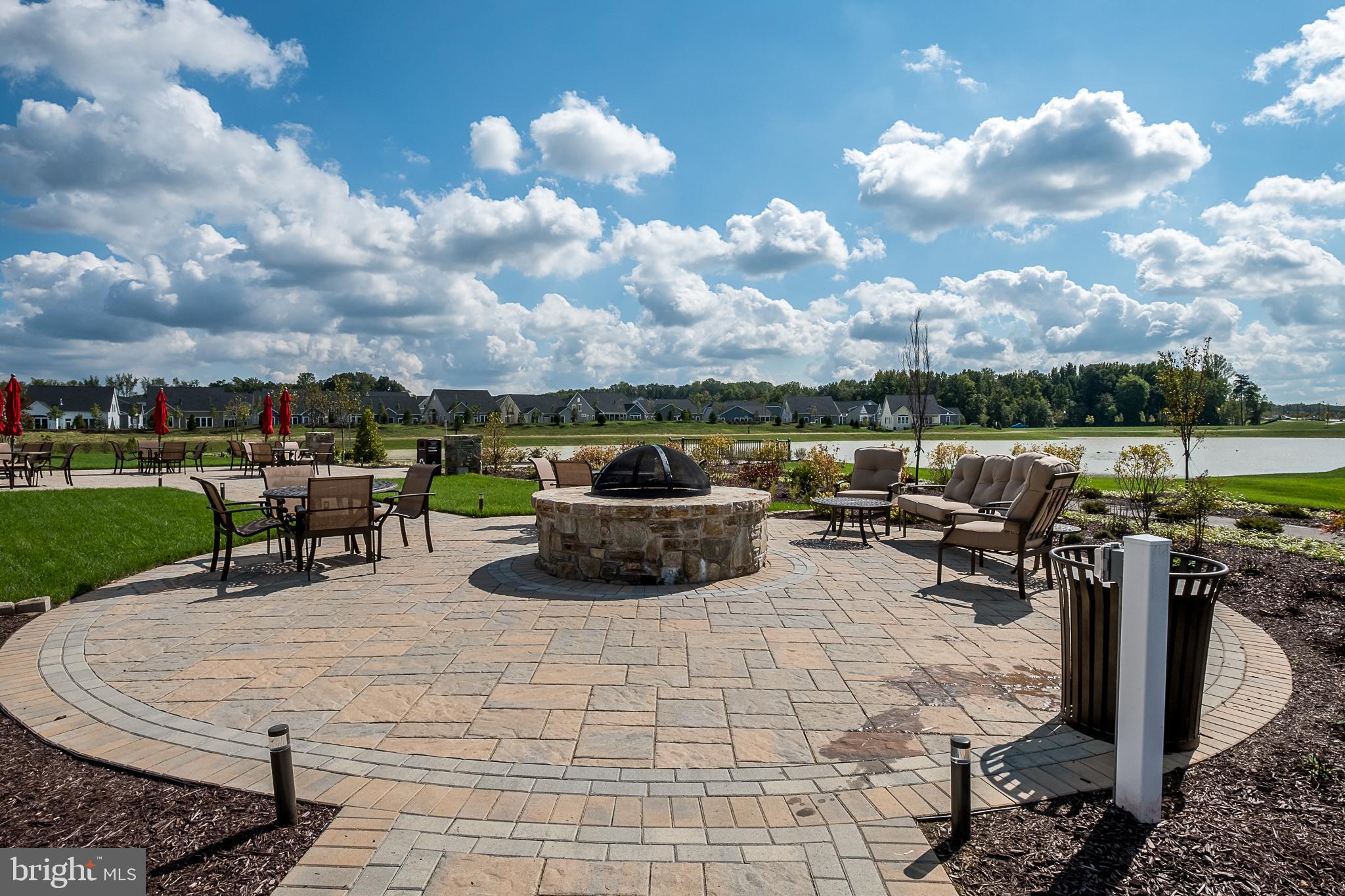 TWO RIVERS - Residential