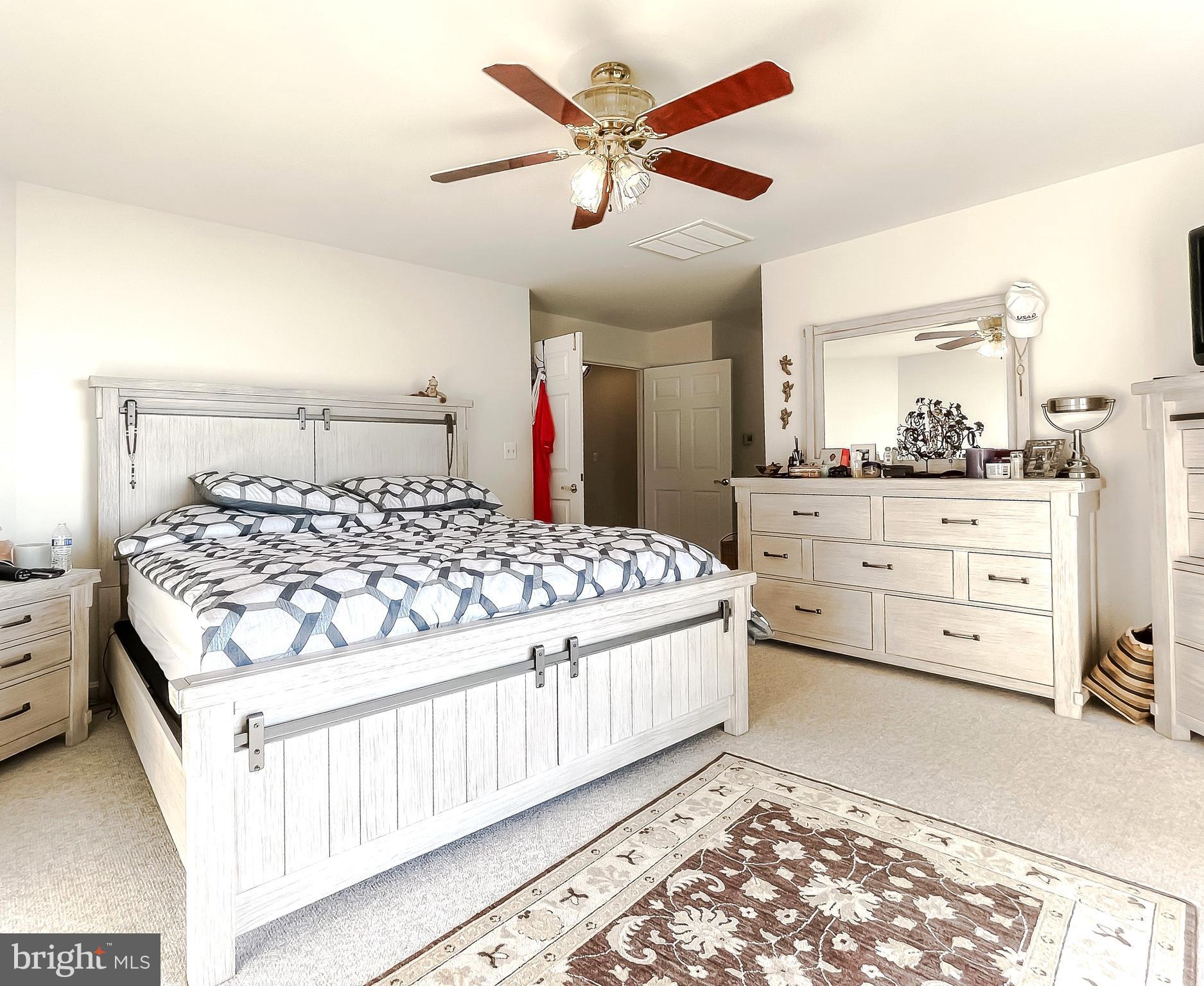 RAINBOW VILLAGE - Residential