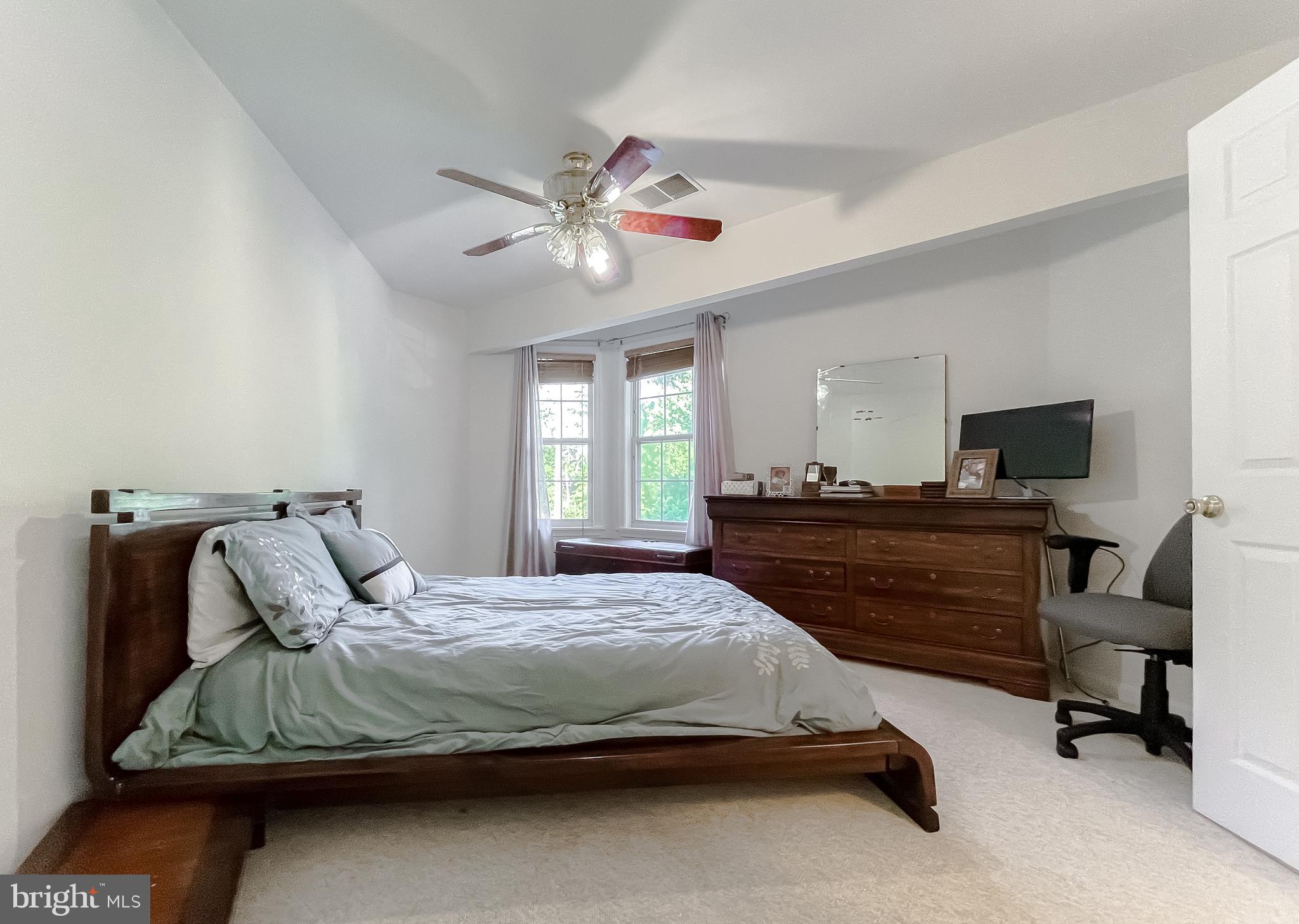 RAINBOW VILLAGE - Residential