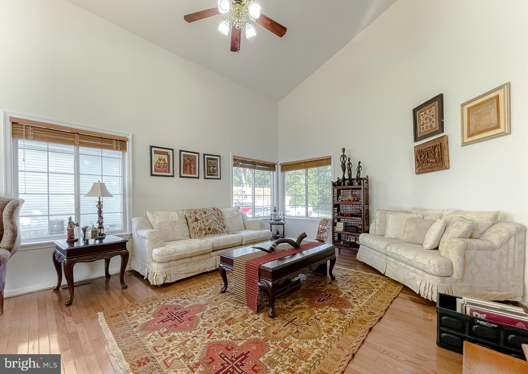 RAINBOW VILLAGE - Residential