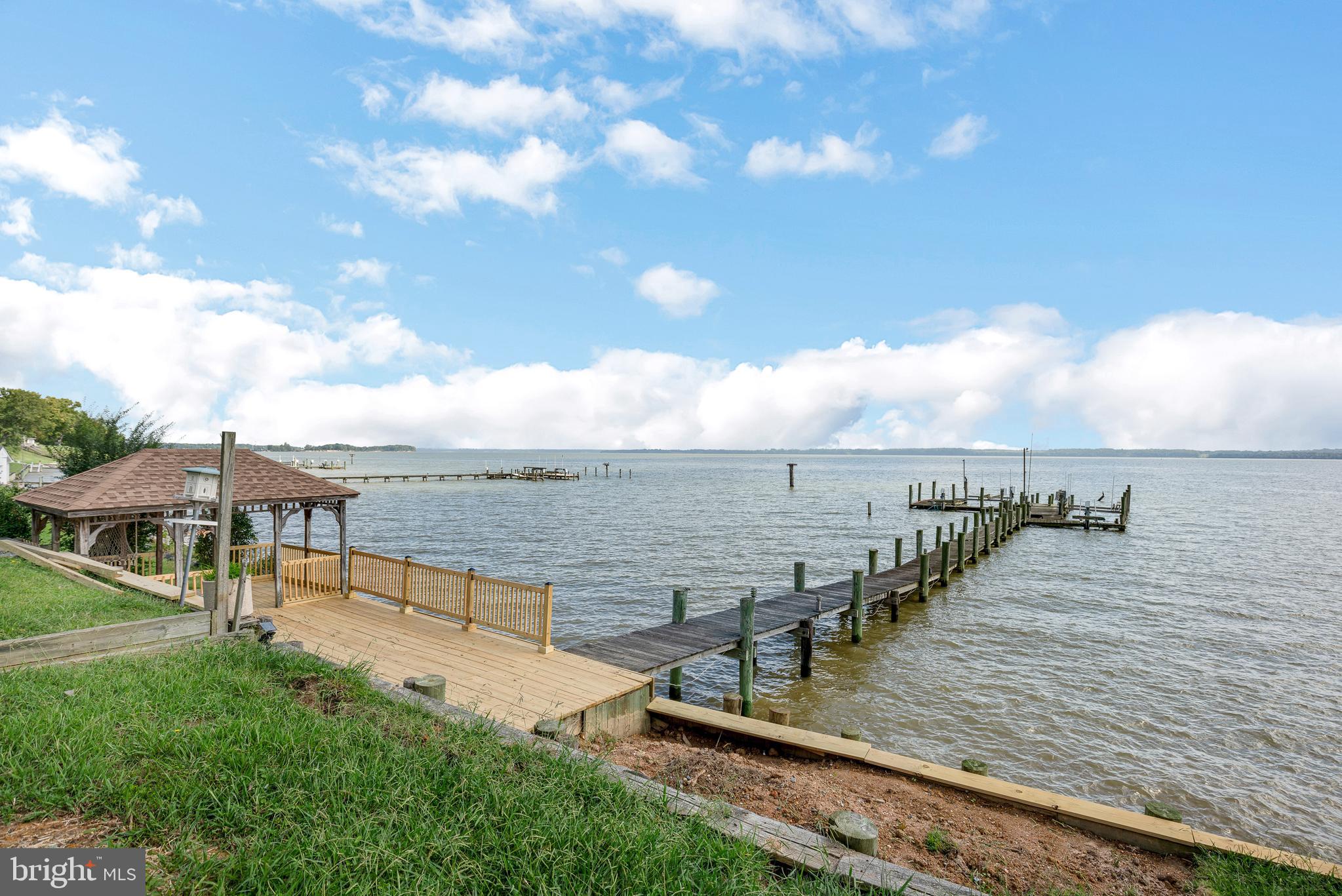 RAINBOW VILLAGE - Residential