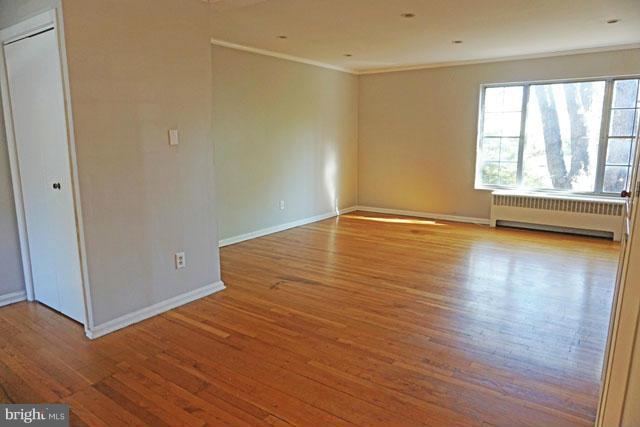 WARWICK VILLAGE - Residential Lease