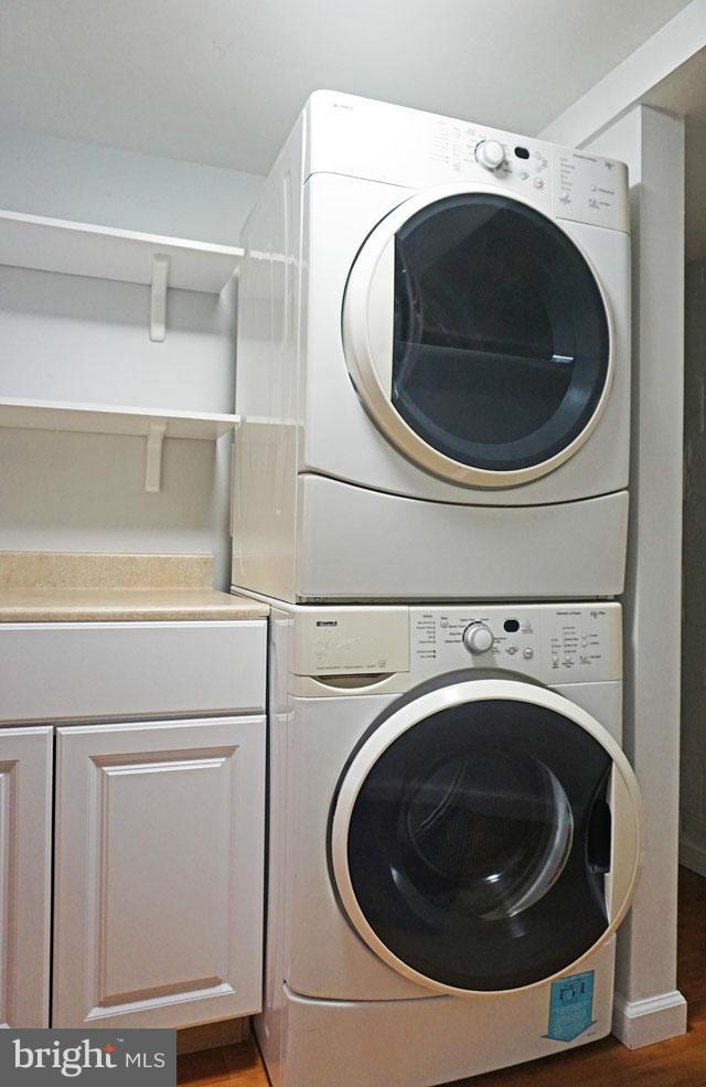 WARWICK VILLAGE - Residential Lease