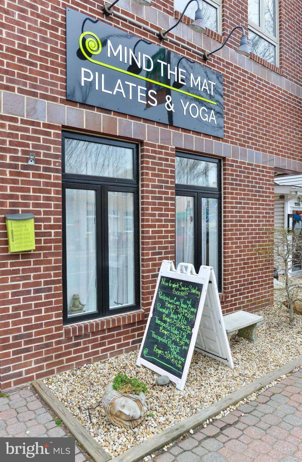 WARWICK VILLAGE - Residential Lease