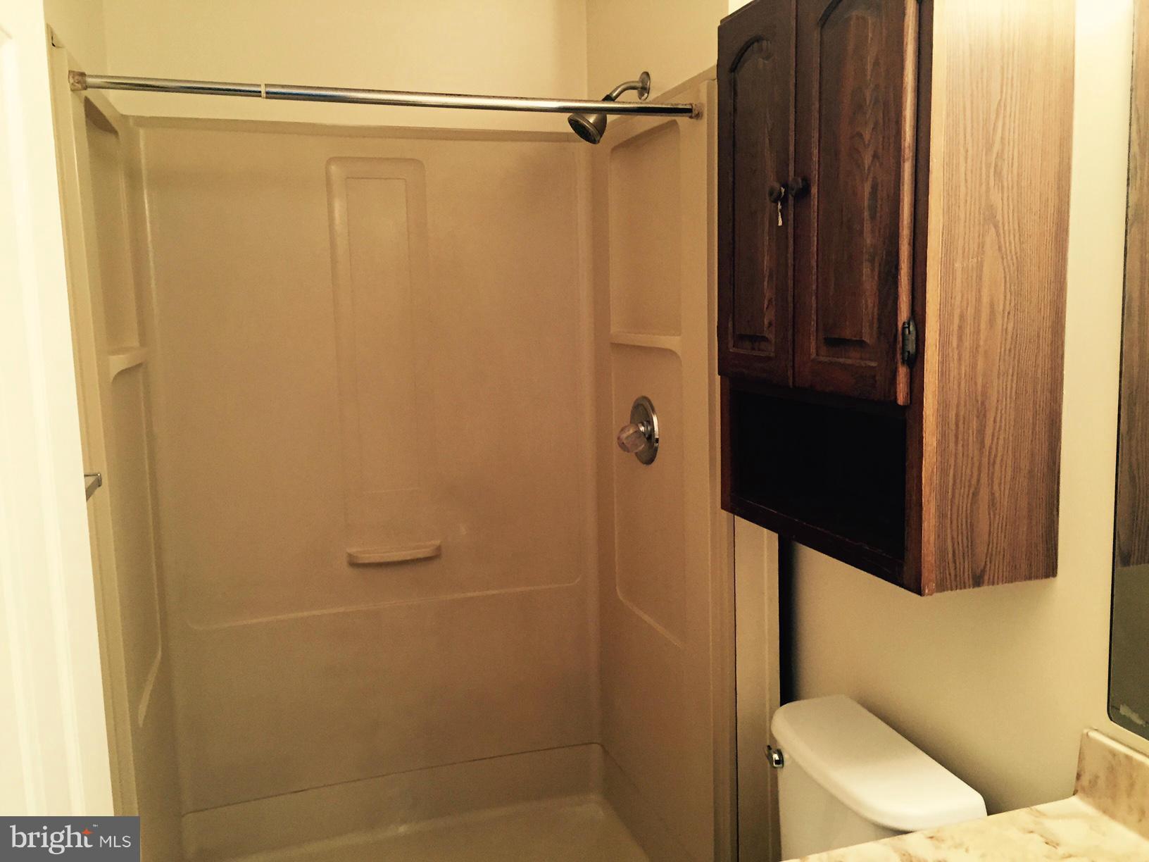 OAKTREE SUB PLAT ONE - Residential Lease