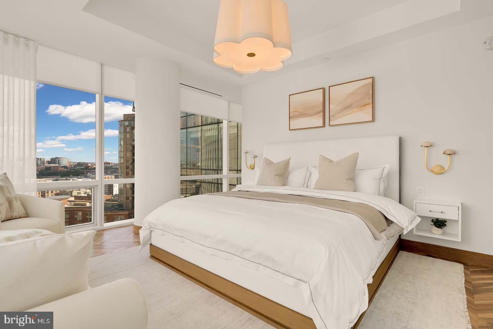 FOUR SEASONS PRIVATE RESIDENCES - Residential