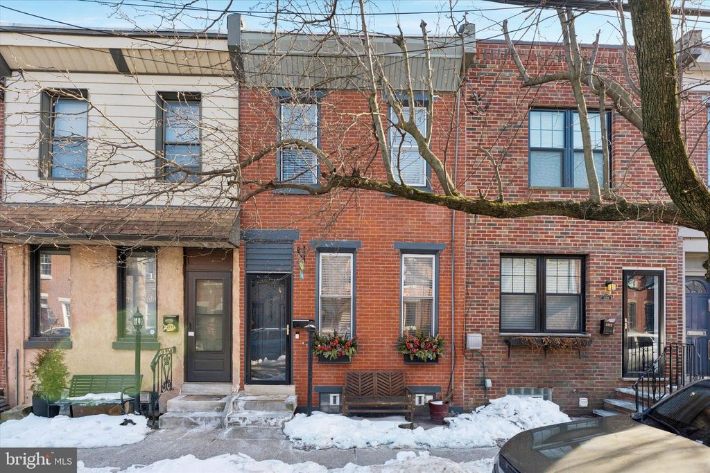 Photo of 2213 Tulip Street, PHILADELPHIA, PA 19125 (MLS # PAPH2582662)