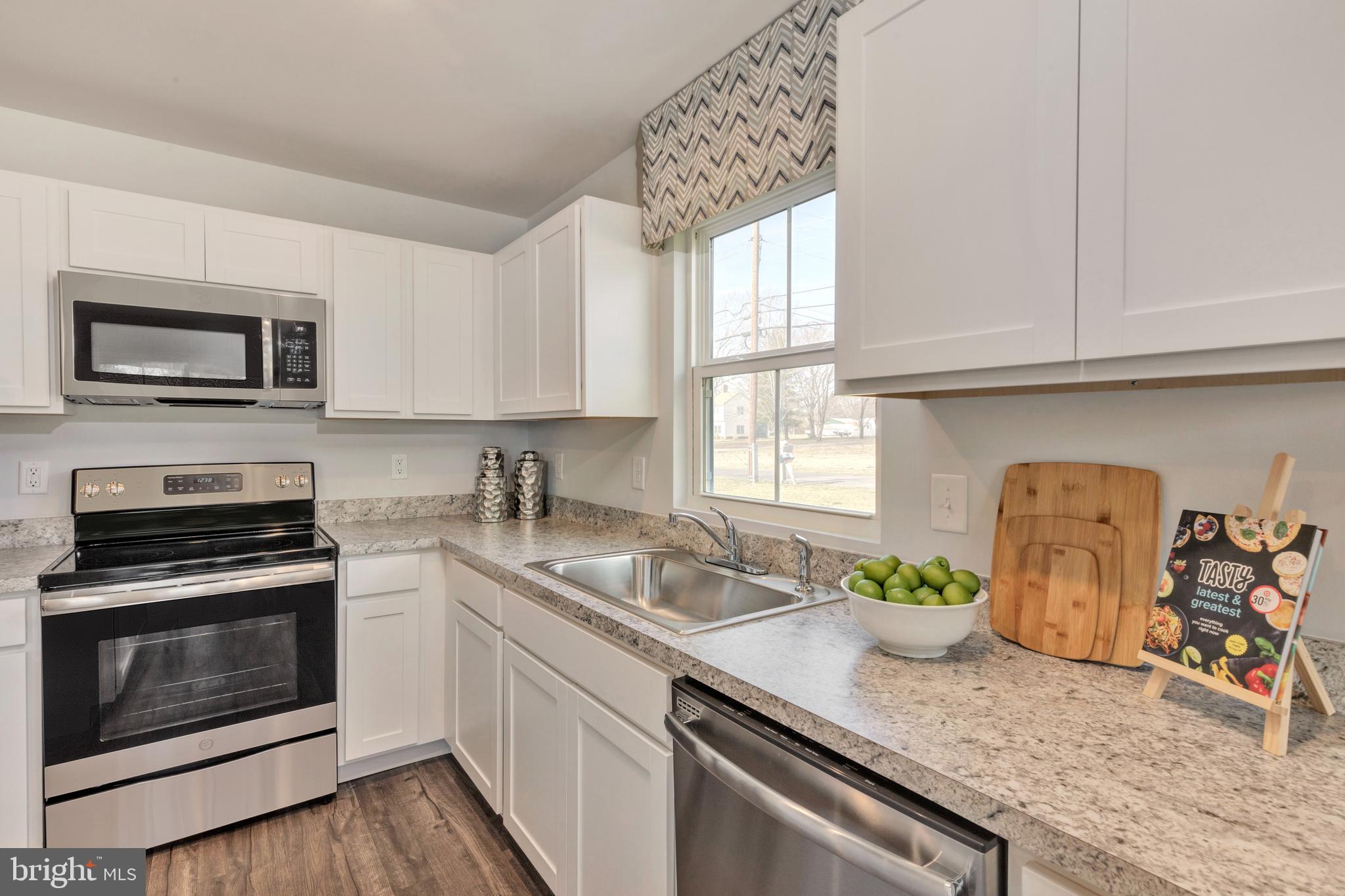 STONECREST - Residential