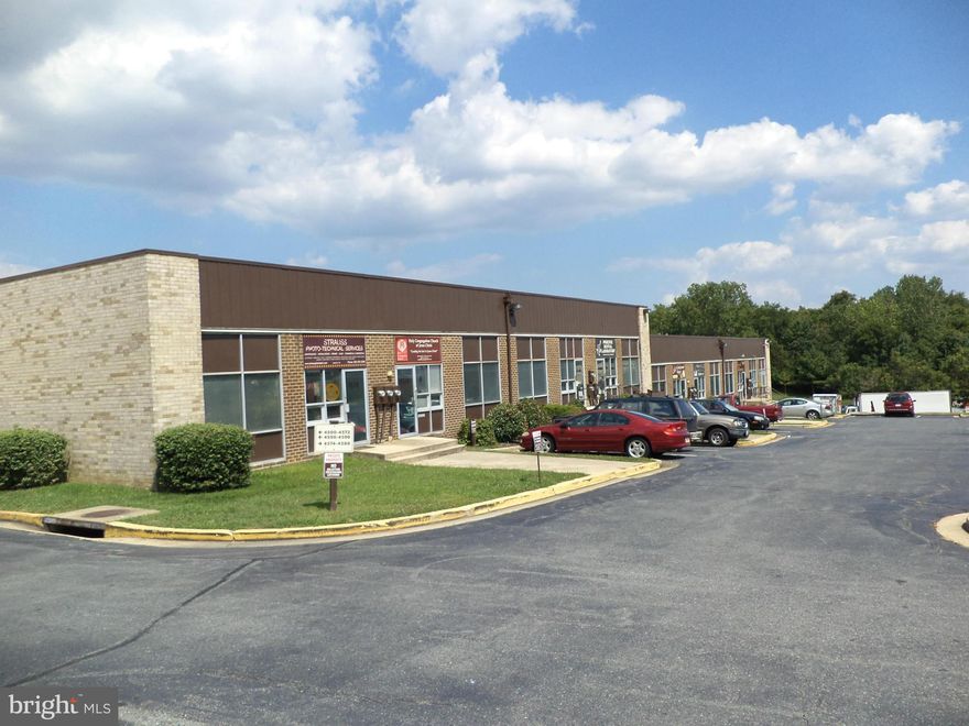 FULLY FINISHED DRIVE-IN WAREHOUSE SPACE WITH ONE OFFICE, WET BAR, STORAGE AND BATHROOM, CENTRAL A/C, 1250 SQFT OF SPACE SUITABLE FOR FLEX, HIGH TECH SHOWROOM, WHOLESALE, SERVICE AND STORAGE USES. RENT INCLUDES CAM, WATER, TRASH, SHARED CONF ROOM USE.. VERY CLEAN LIGHT-USE BUSINESS PARK.**GREAT LOCATION**15 MIN TO D.C. & ALEX,30 MIN TO ROCKVILLE ,TYSONS,