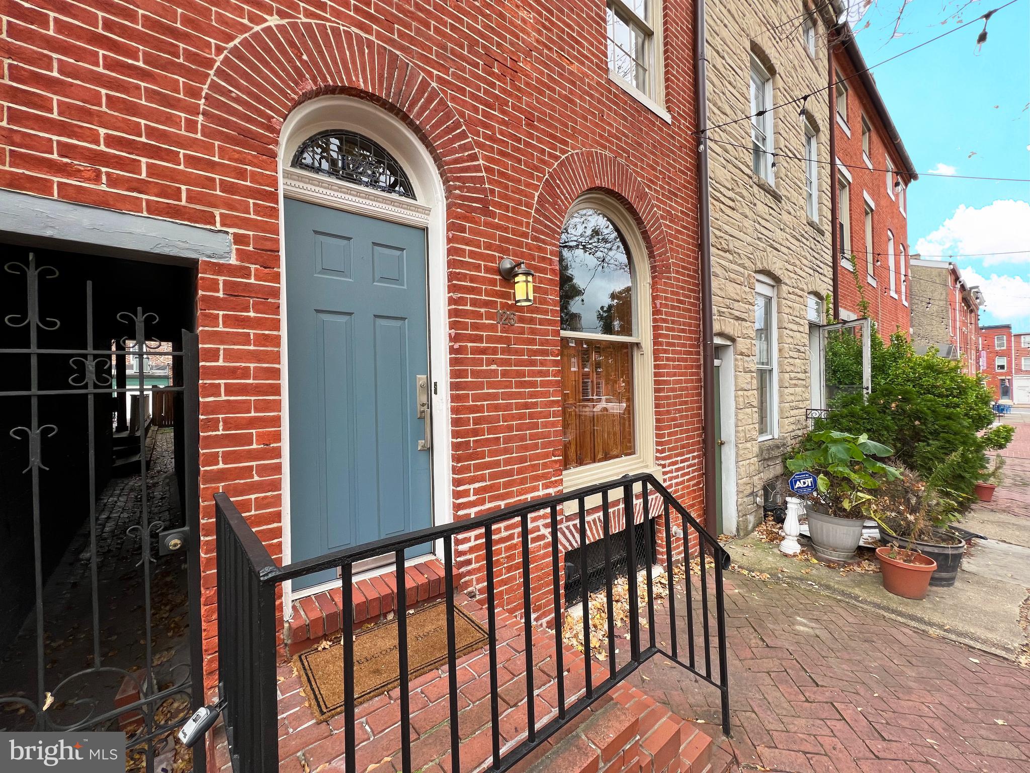 FEDERAL HILL HISTORIC DISTRICT - Residential Lease
