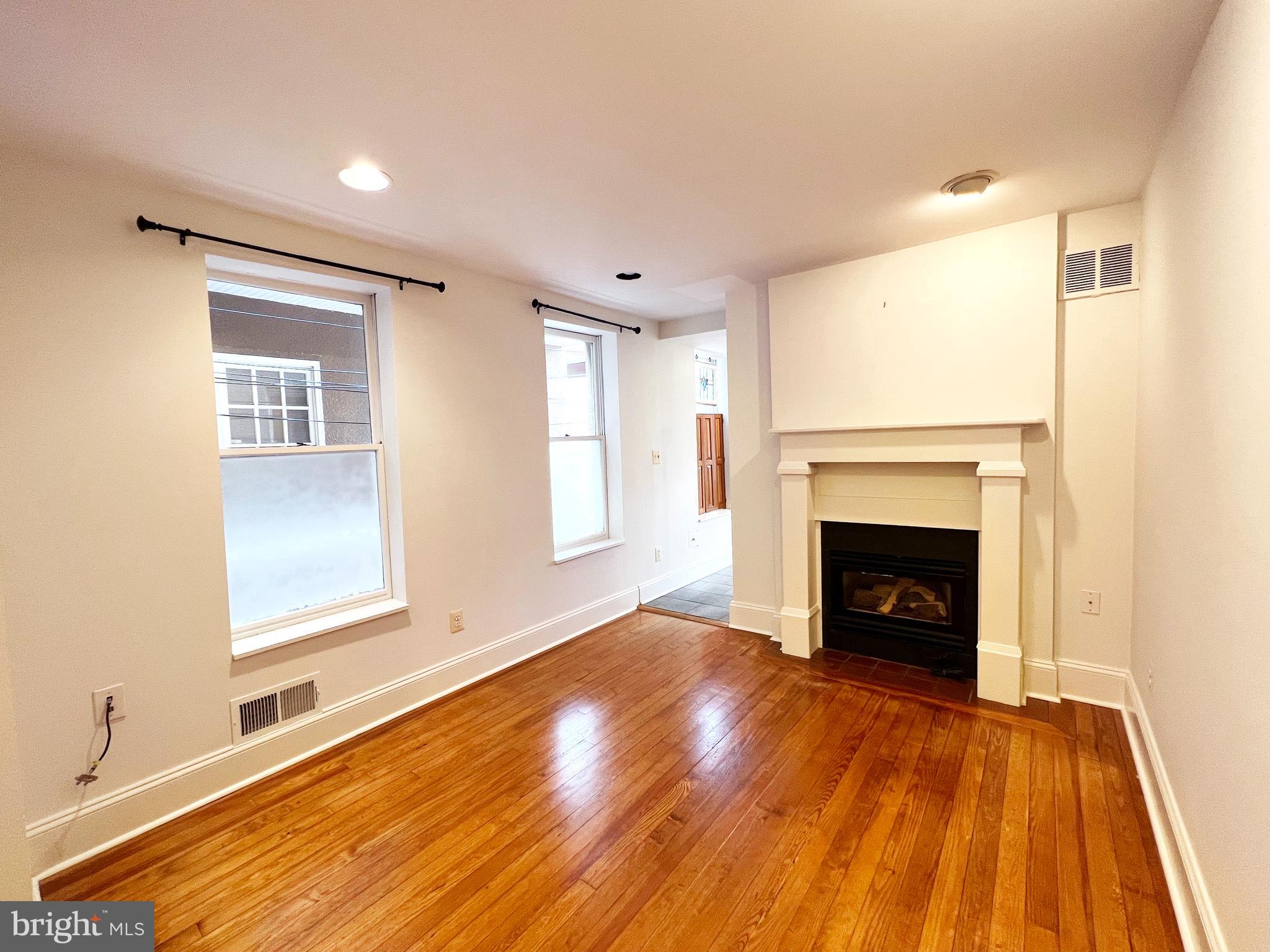 FEDERAL HILL HISTORIC DISTRICT - Residential Lease